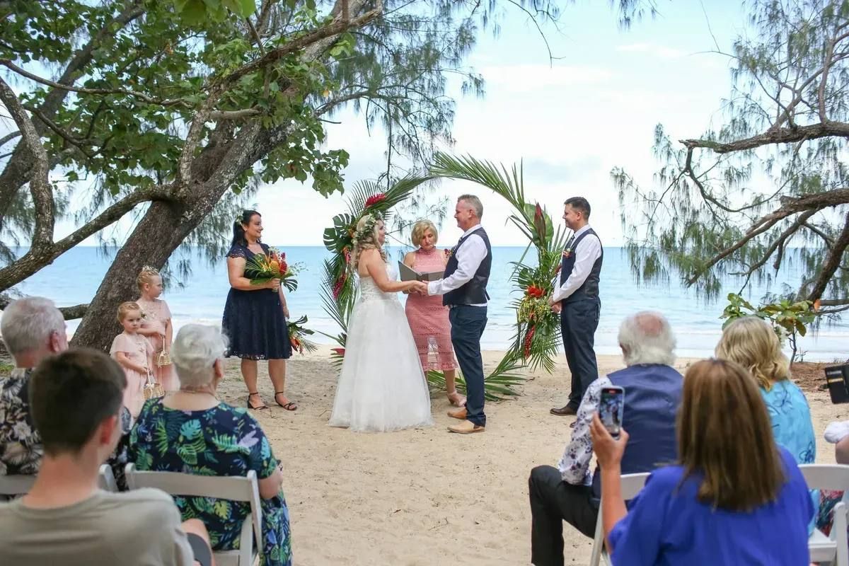Marriage Celebrant In Cairns