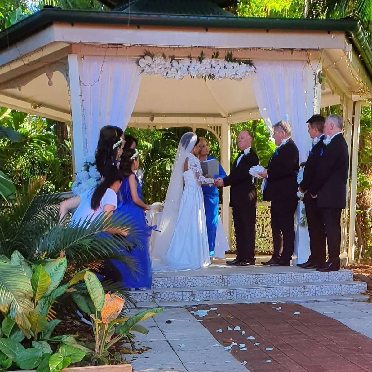Wedding Ceremony With A Marriage Celebrant In Cairns