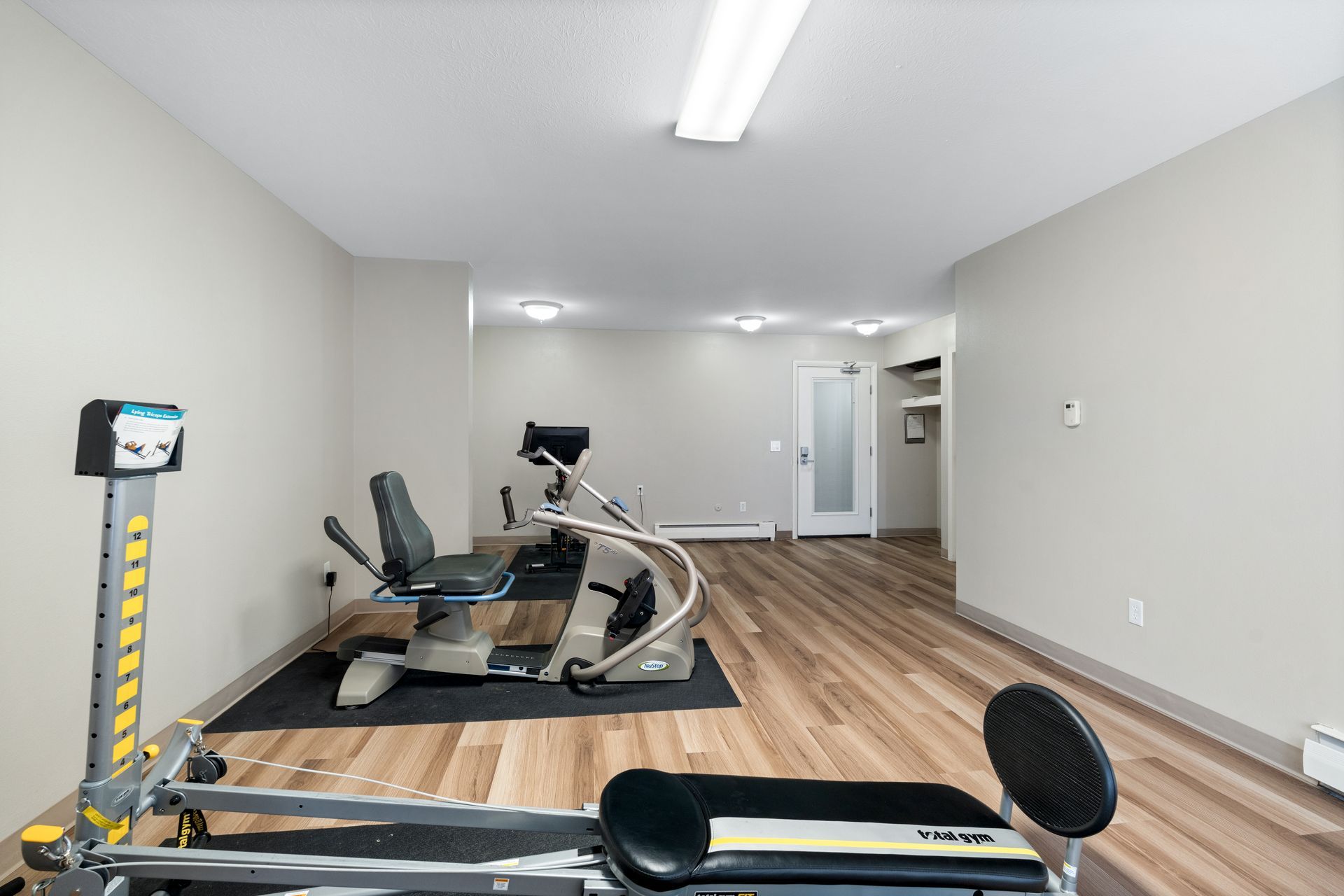 Photo of a gym with various equipment