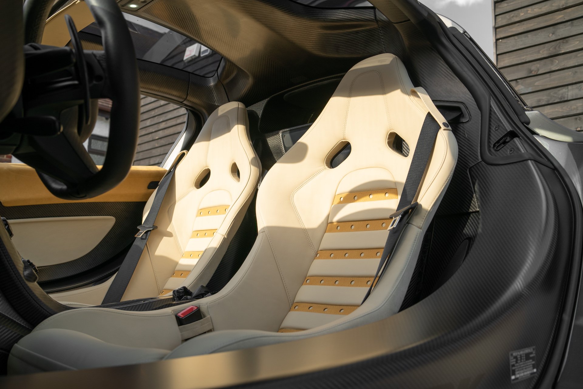 McLaren P1 HDK Wheel Retrim