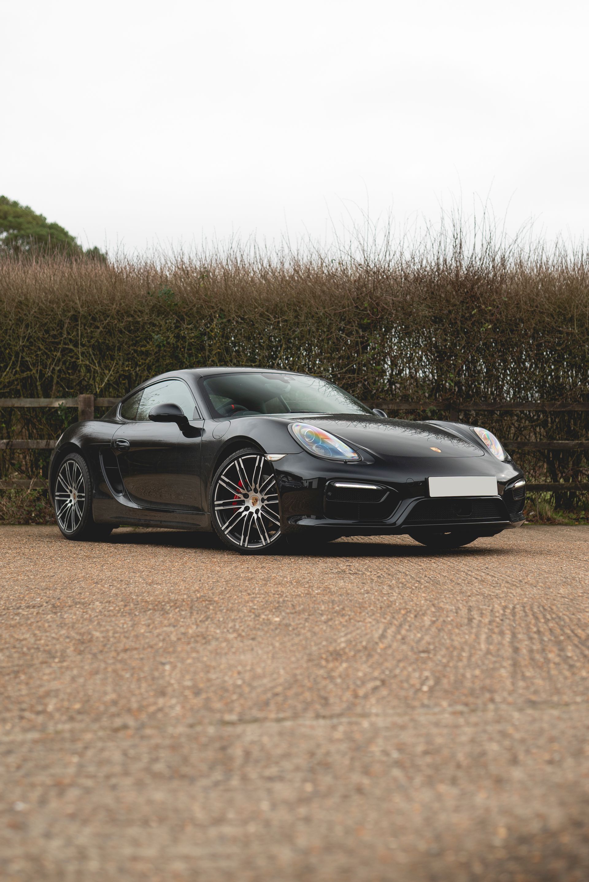 black porsche 981 cayman gts steering wheel retrim alcantara red stitch stitching racing band stripe