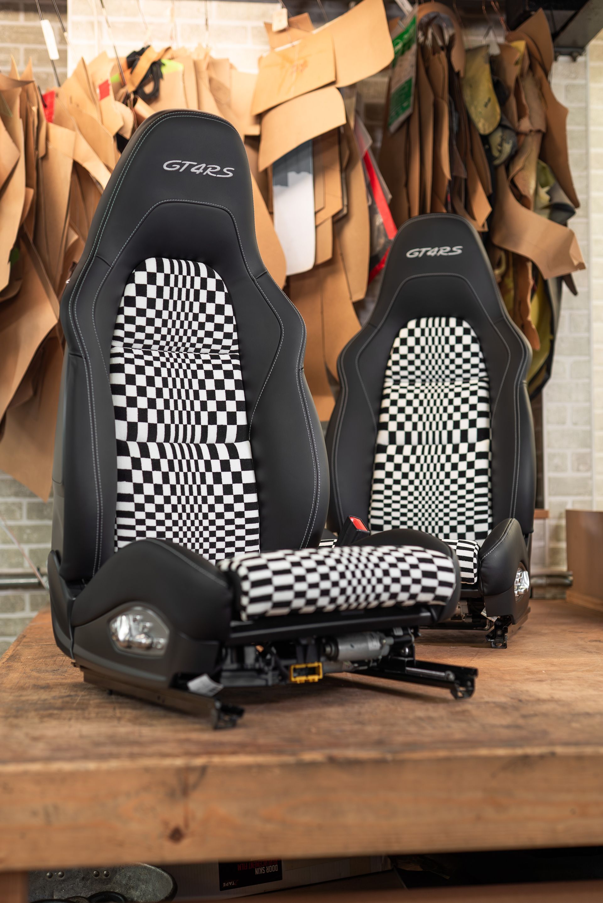 porsche gt4 gt4rs rs seat retrim comfort pascha pasha leather seats black white gt3 stg embroidery