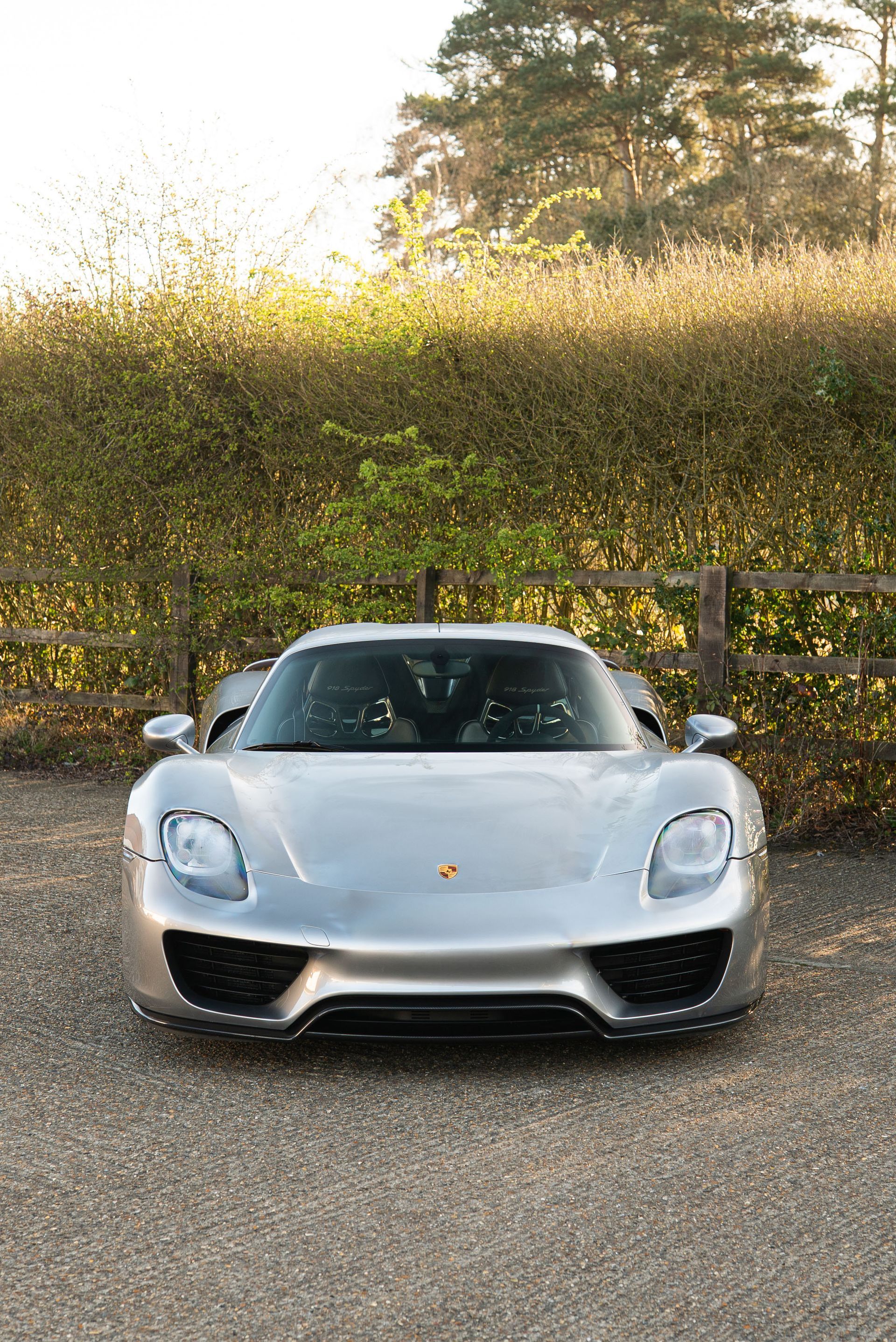 porsche 918 spyder steering wheel retrim interior alcantara dinamica race tex stitching stitch black silver d:class upholstery reupholstered surrey