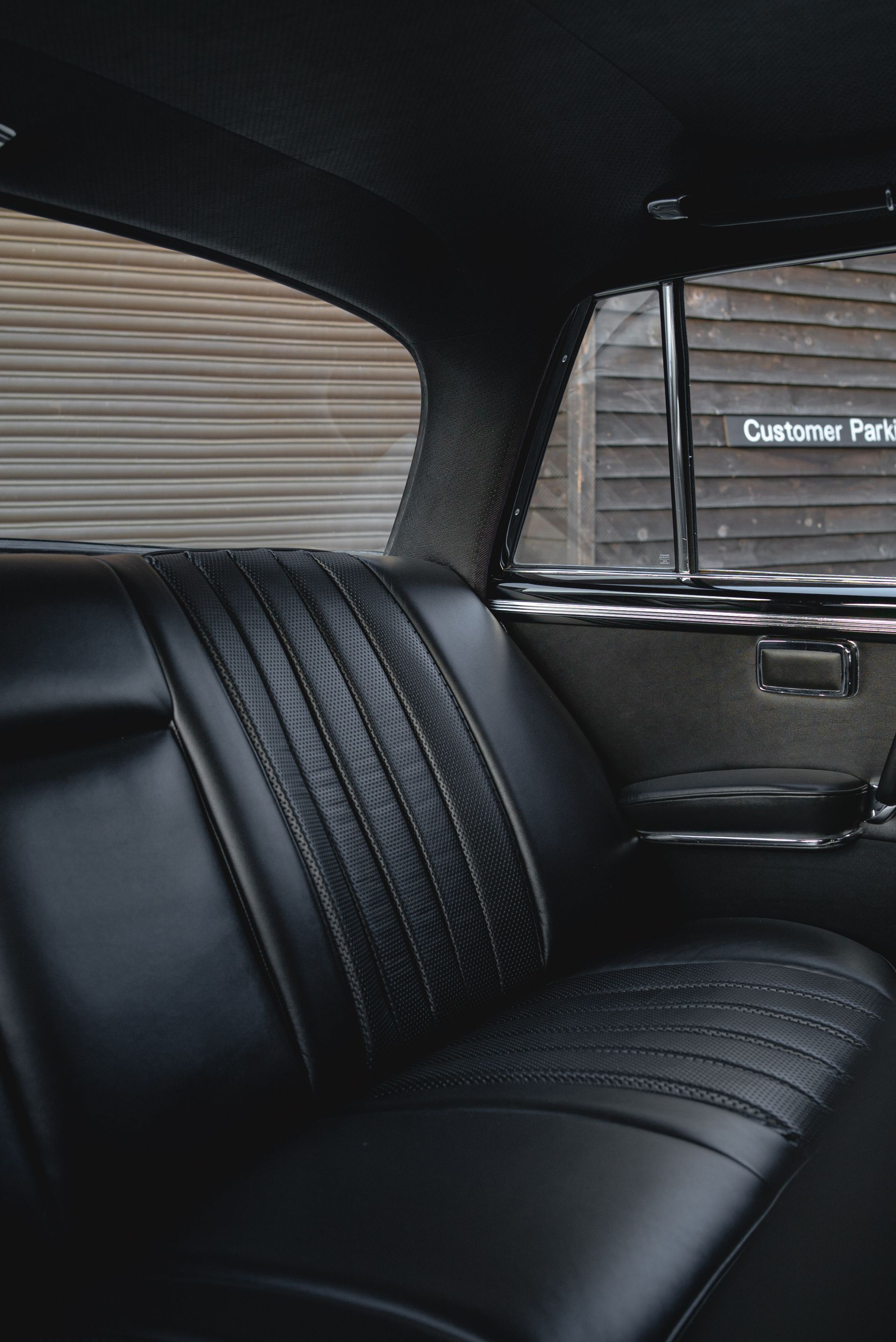 mercedes-benz W112 Fintail lowered air suspension airride slammed modified interior retrim restoration d:class automotive leather seat seats basket weave