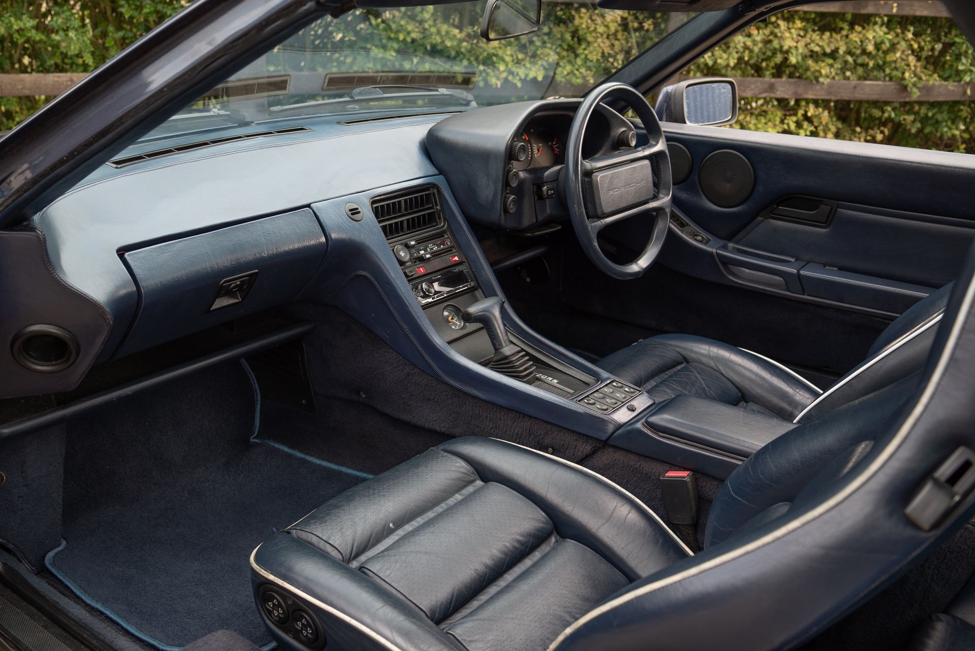 porsche 928 interior retrim leather blue oem historic original example before carpet v8 automatic landscape dashboard seats tombstones