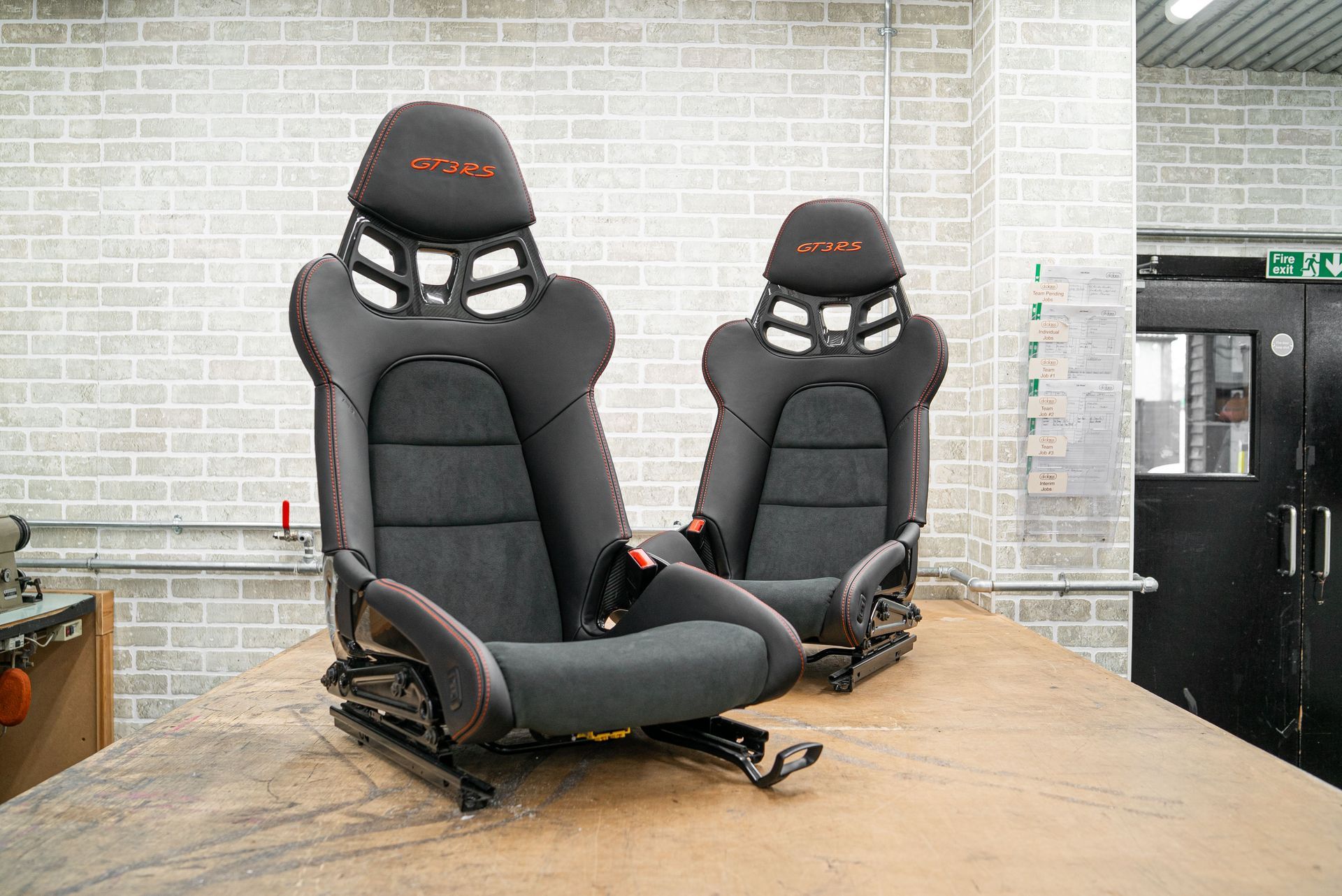 Porsche 911 992 gt3 RS seat retrim black leather embroidery stitching stitch d:class OEM OEM+ orange