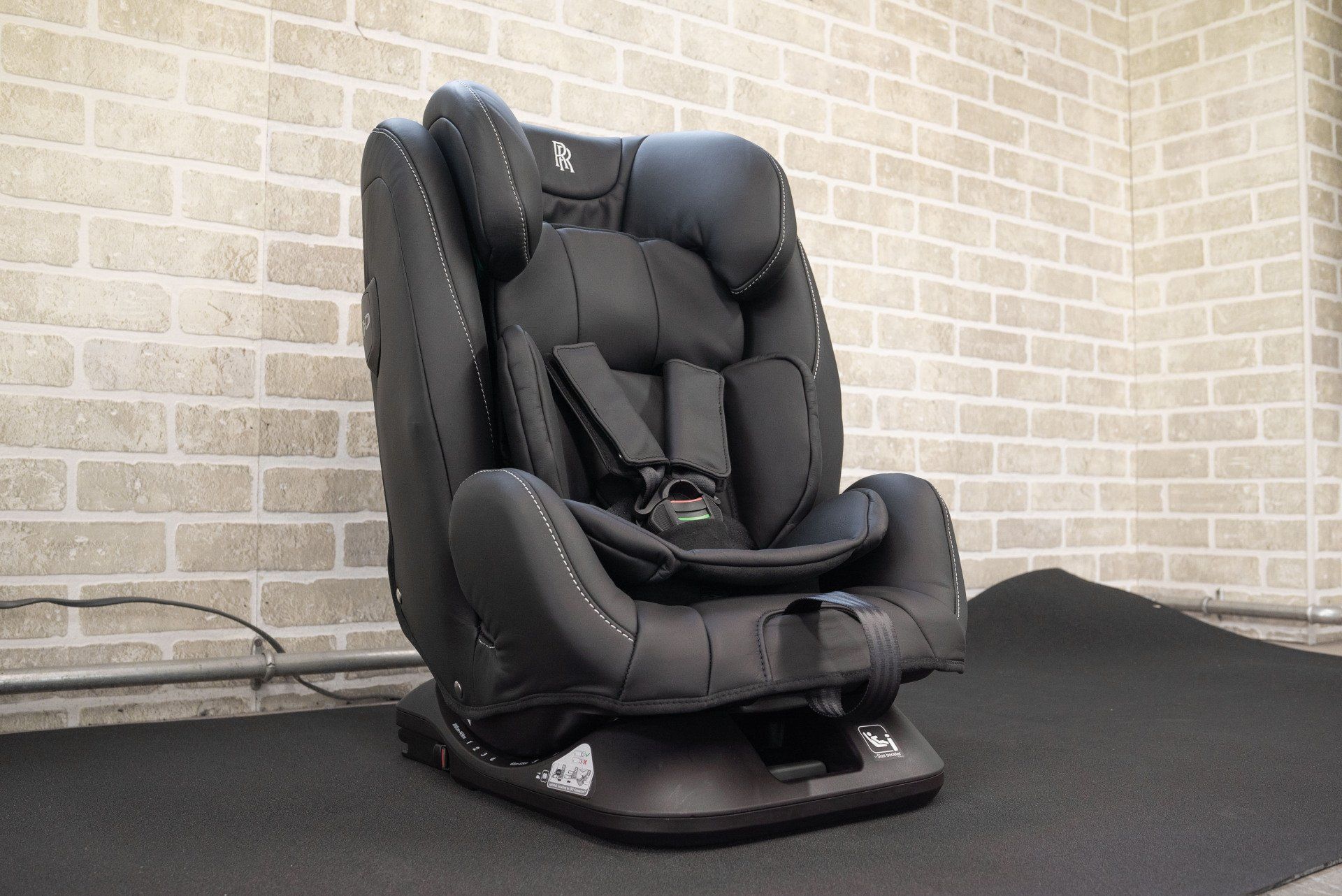 baby seat retrim leather d:class rolls-royce