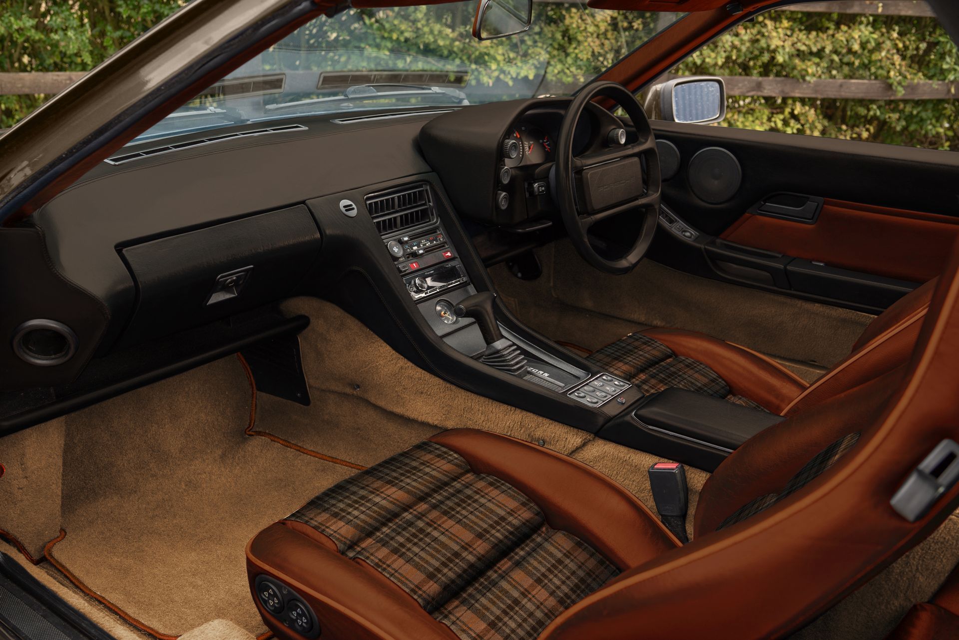 porsche 928 interior retrim leather brown tan cream restomod upholstery reupholstered render photoshop proof dclass d:class automotive