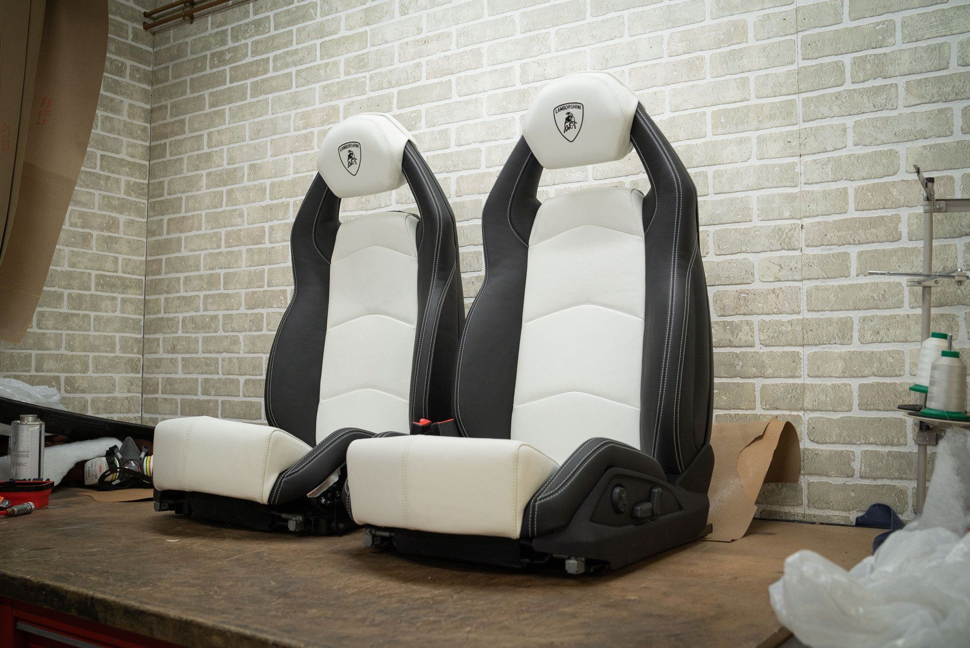Lamborghini Aventador LP700-4 roadster d:class automotive retrim upholstery leather stitching stich