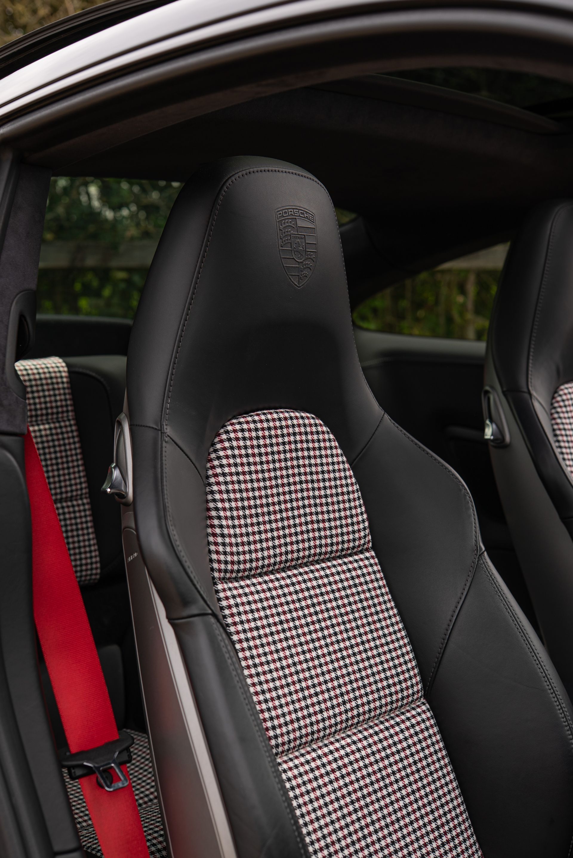 Porsche 992 911 Carrera 4s houndstooth interior seat door card rear front retrim tweed d:class dclass oem+ oem