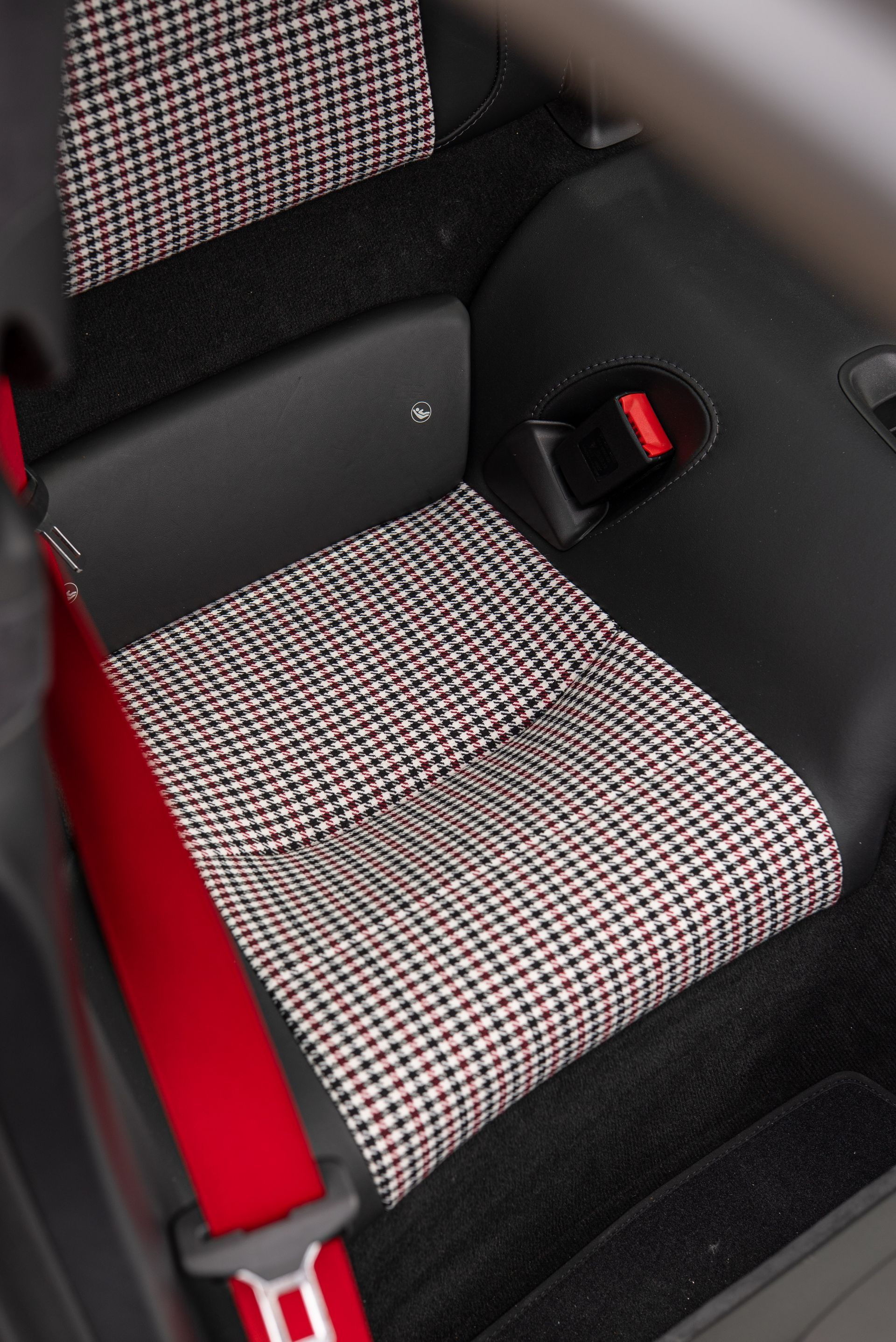 Porsche 992 911 Carrera 4s houndstooth interior seat door card rear front retrim tweed d:class dclass oem+ oem