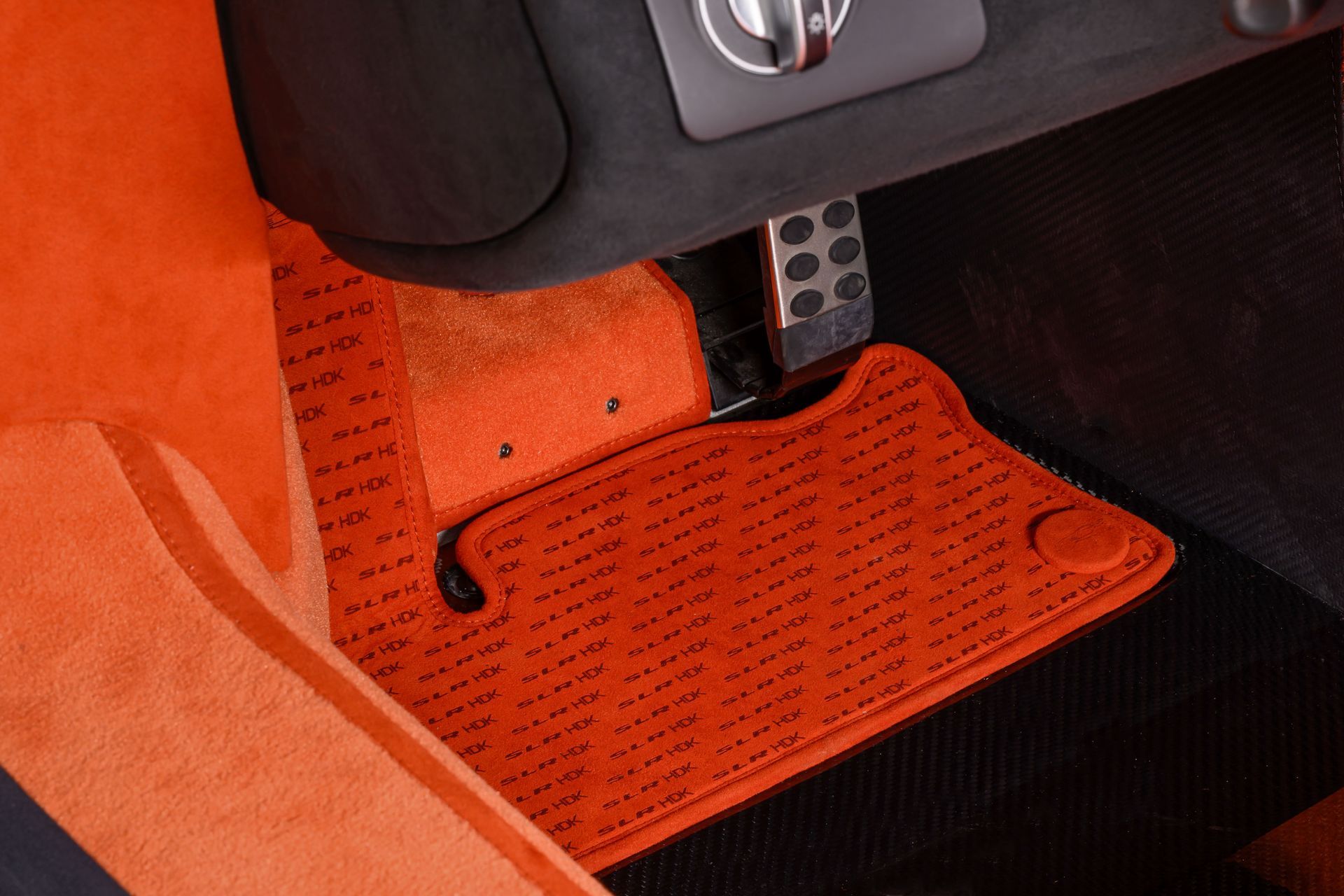 mclaren slr hdk alcantara laser lasering mso logo tartan silhouette formation industries dclass auto automotive d:class