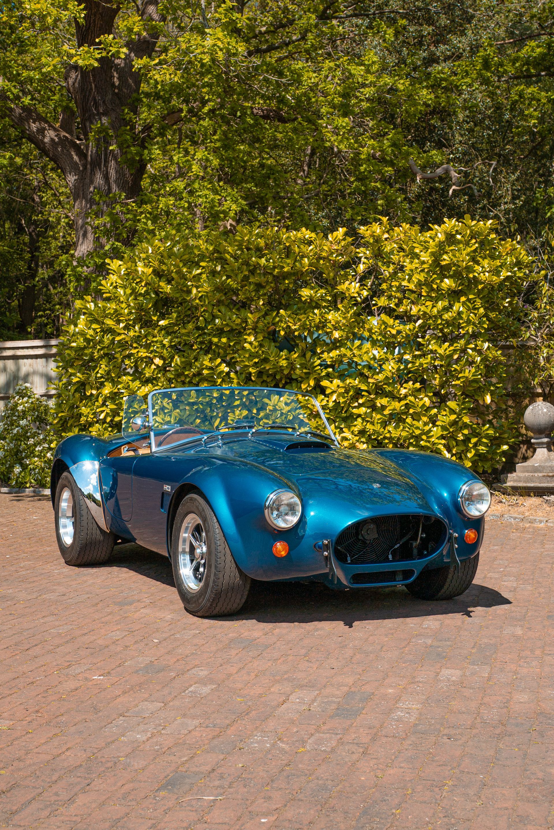 AC Cobra mkiv mk iv mk4 restoration tan leather interior guards blue metallic redline engineering d:class automotive dclass upholstery retrim