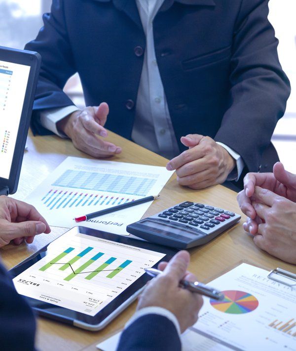 Certified Public Accountants Having a Meeting — Monroe, LA — Woodard & Associates APAC
