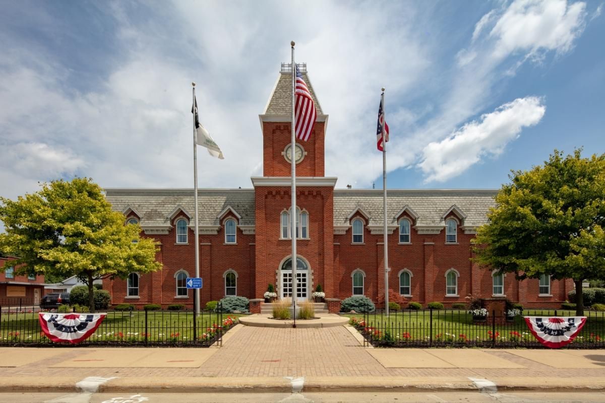 fisher custom av provides audio, video, and network installations in clyde ohio.