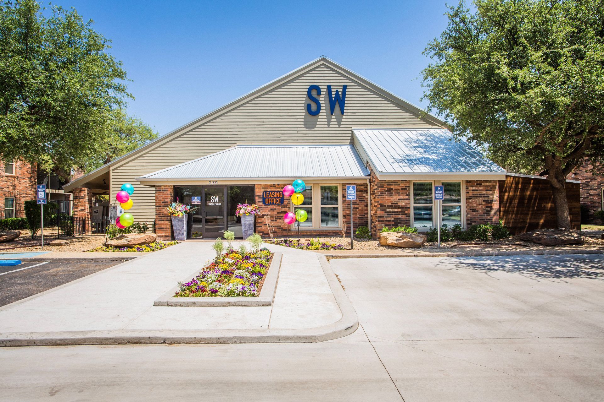 Saddlewood exterior