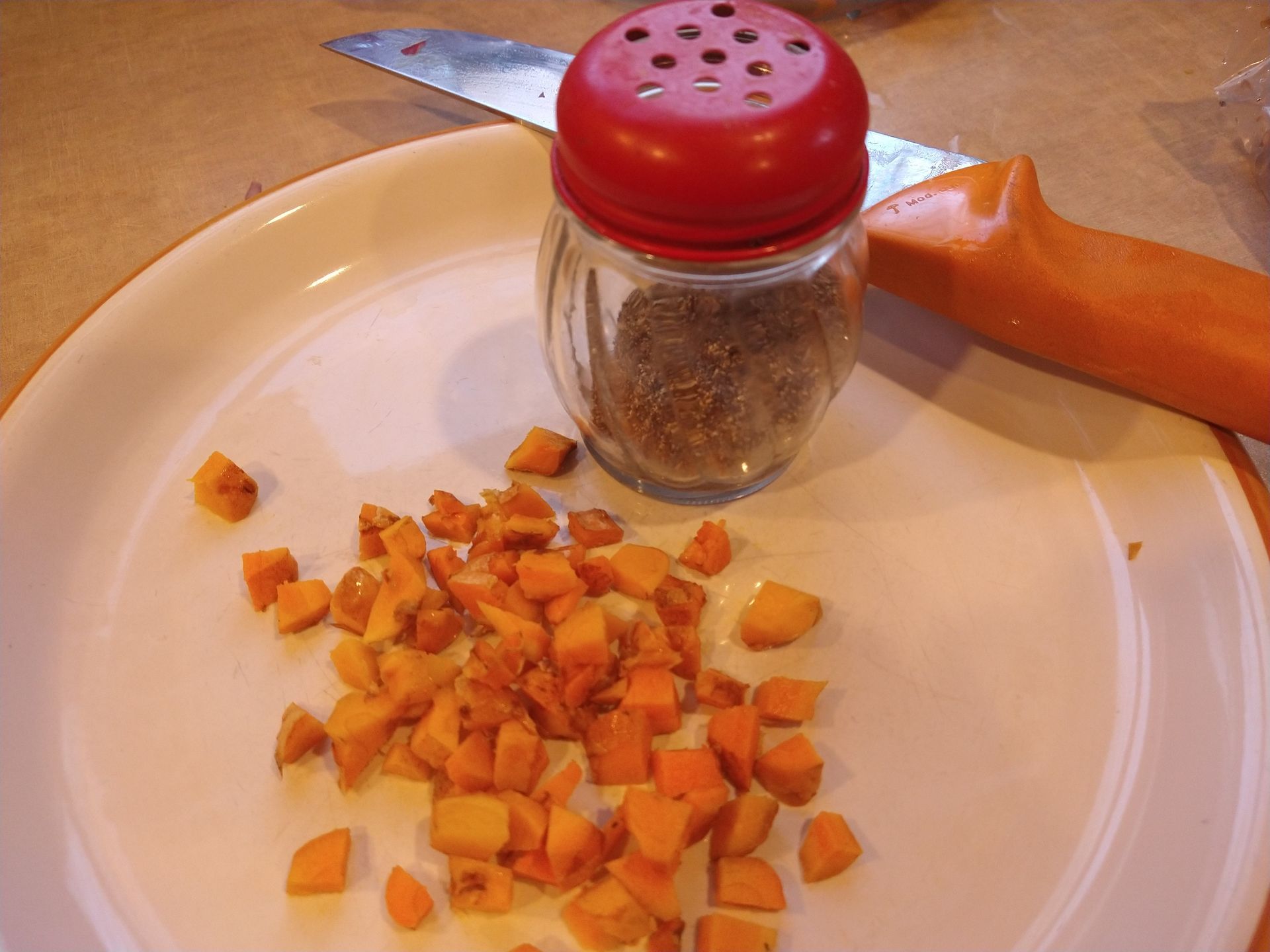 Chopped turmeric and pepper