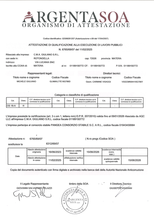 Un certificato di ArgentaSOA, un ente italiano di qualificazione delle costruzioni, con testo e timbro.