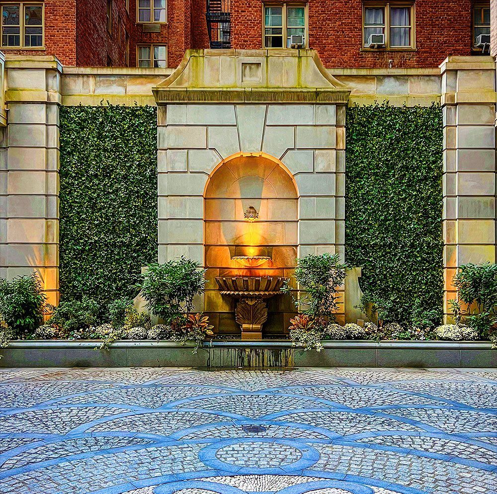 Artificial hedges, custom design, artificial boxwood, artificial plants, planters, custom planters, privacy hedges.