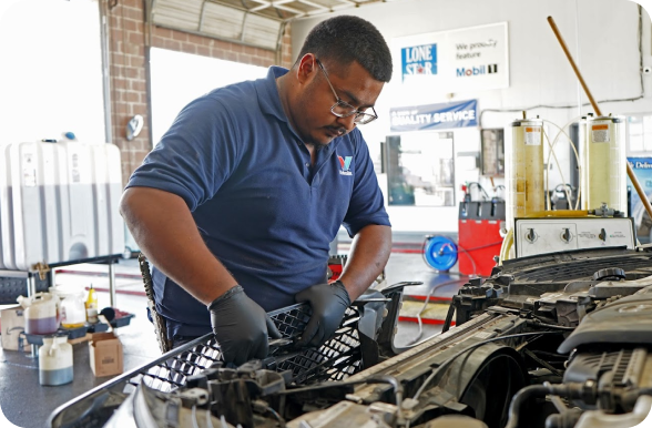 Welcome to Lone Star Lube & Tune in Bridgeport, TX | Lone Star Lube & Tune