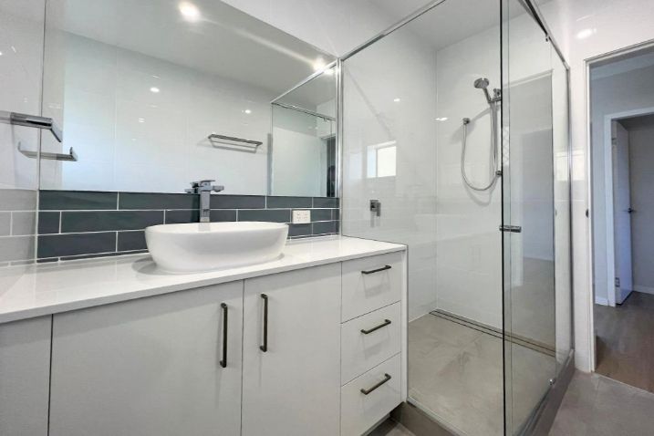 Large Bathroom — Nyblad Construction in Caloundra West, QLD