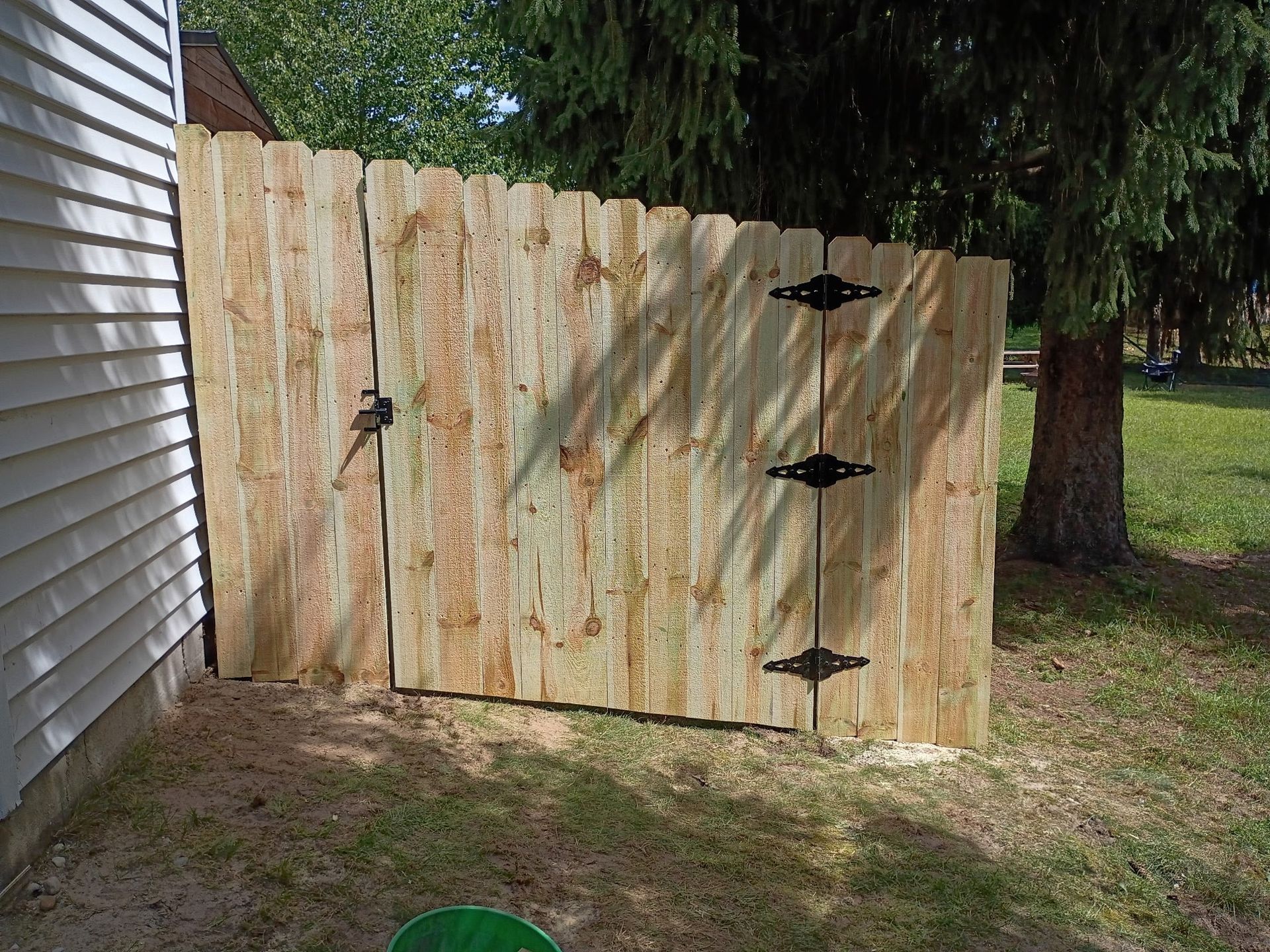 Wooden Fence ─ Custom Wood Fencing in Grand Rapids, MI Wooden Fence ─ Custom Wood Fencing in Grand Rapids, MI
