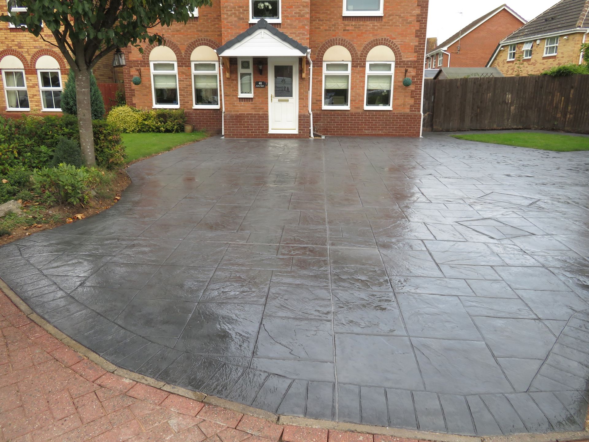 Pattern Imprinted Concrete Grand Ashlar pattern 
