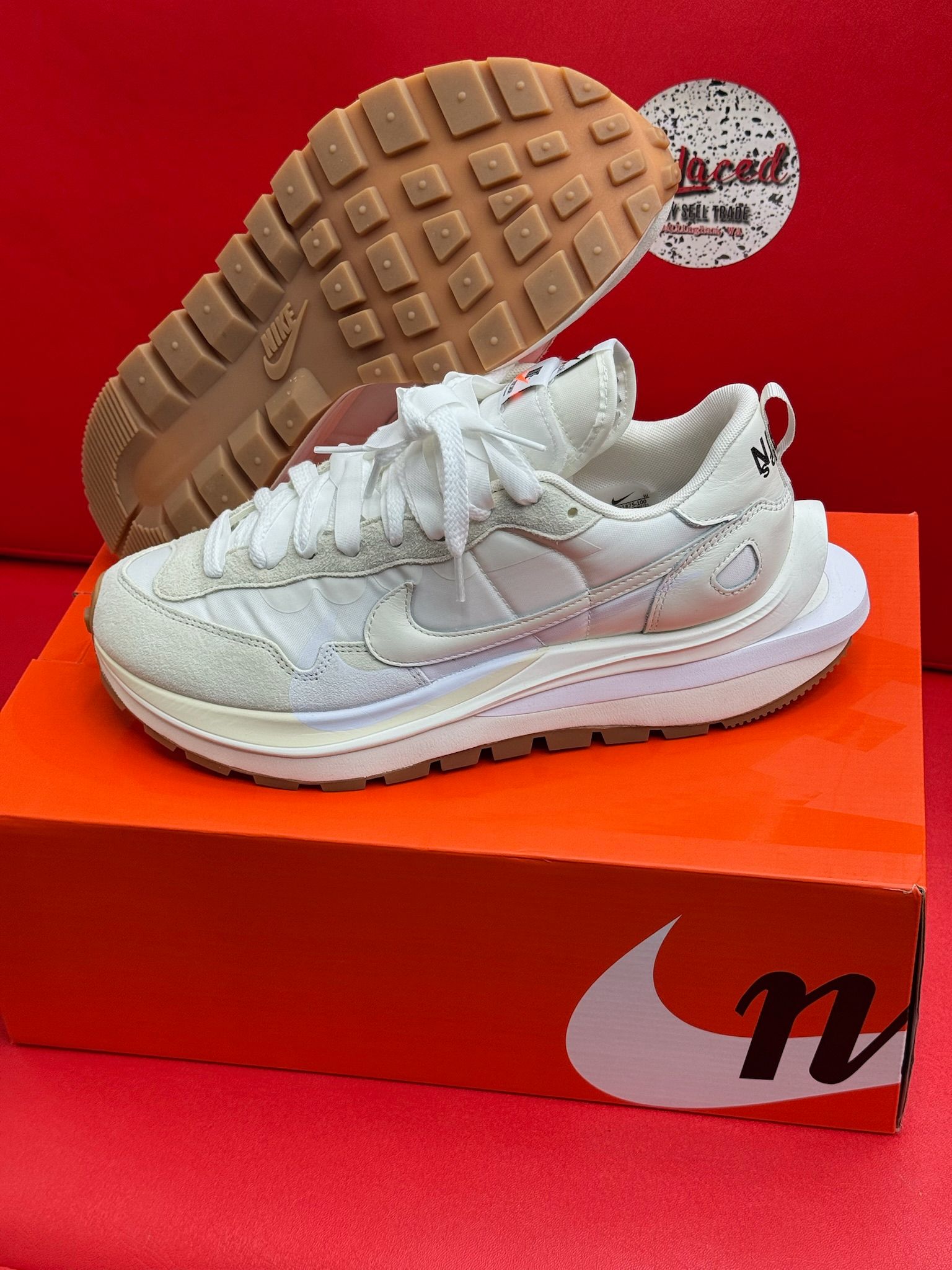 9.5M Nike Vapor Waffle X Sacai .Sail Gum