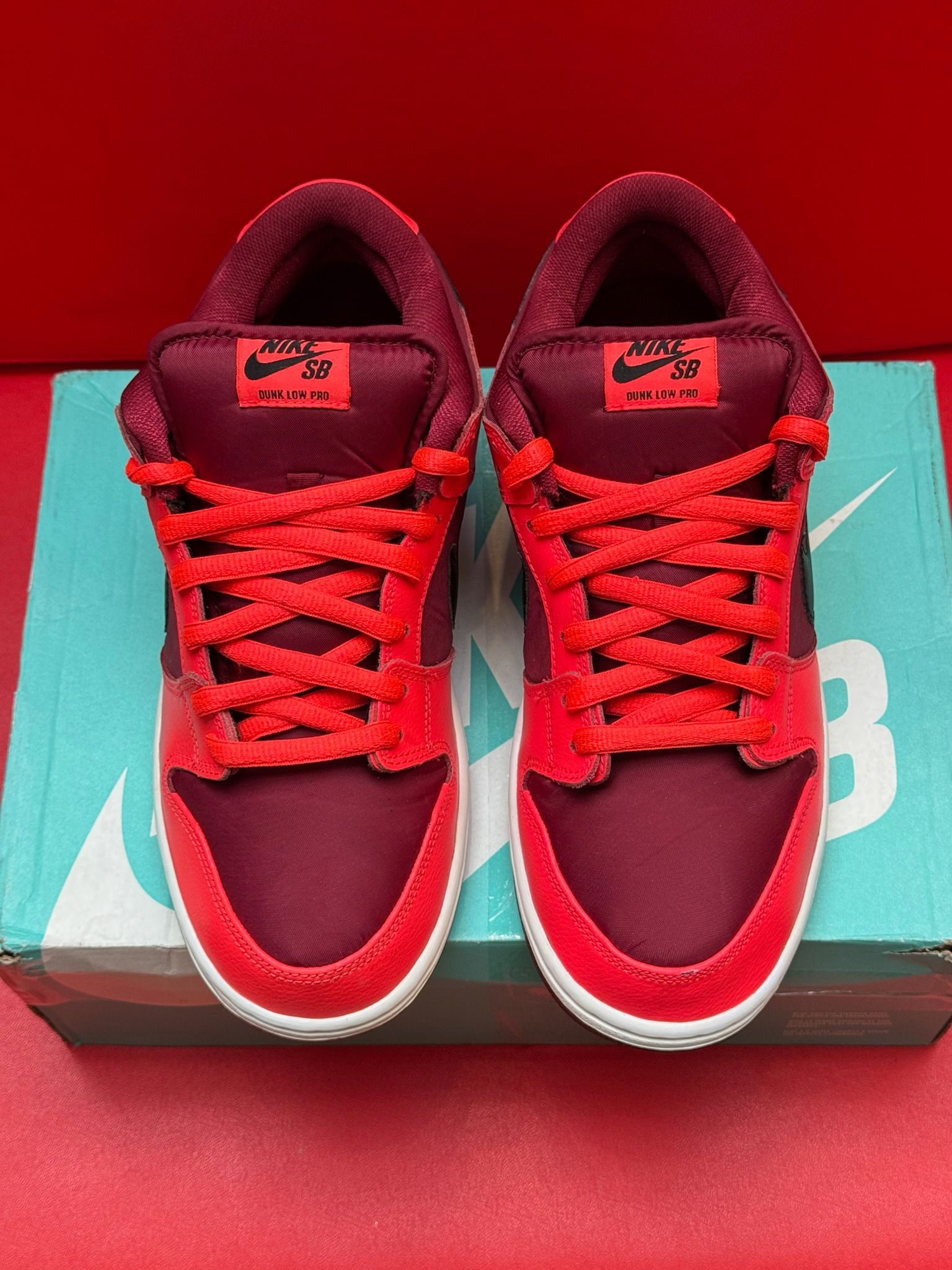 10.5M Dunk Low SB Laser Crimson