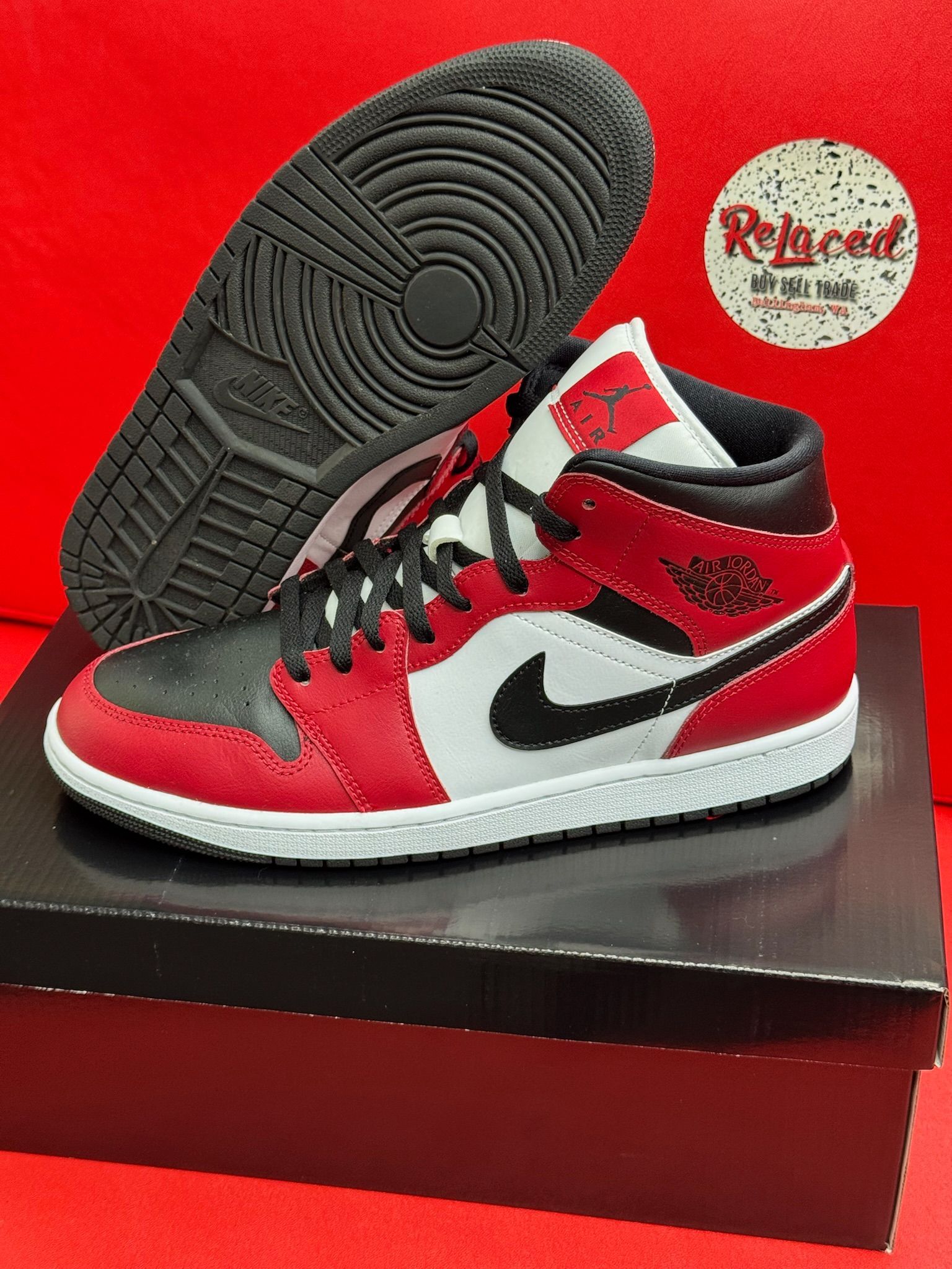 11M Jordan 1 Mid Chicago Toe