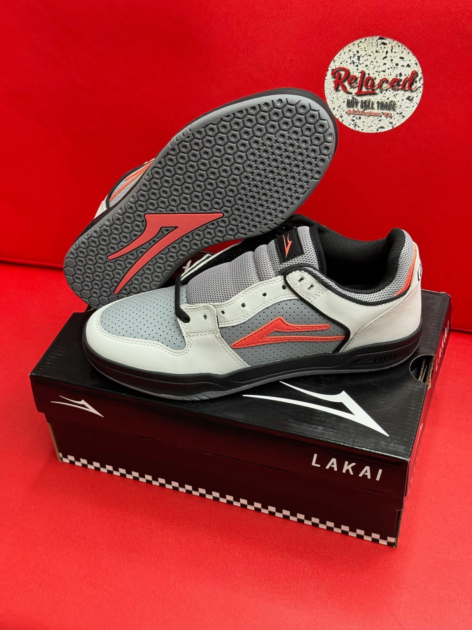 9M Lakai Telford Low White Dove Coral
