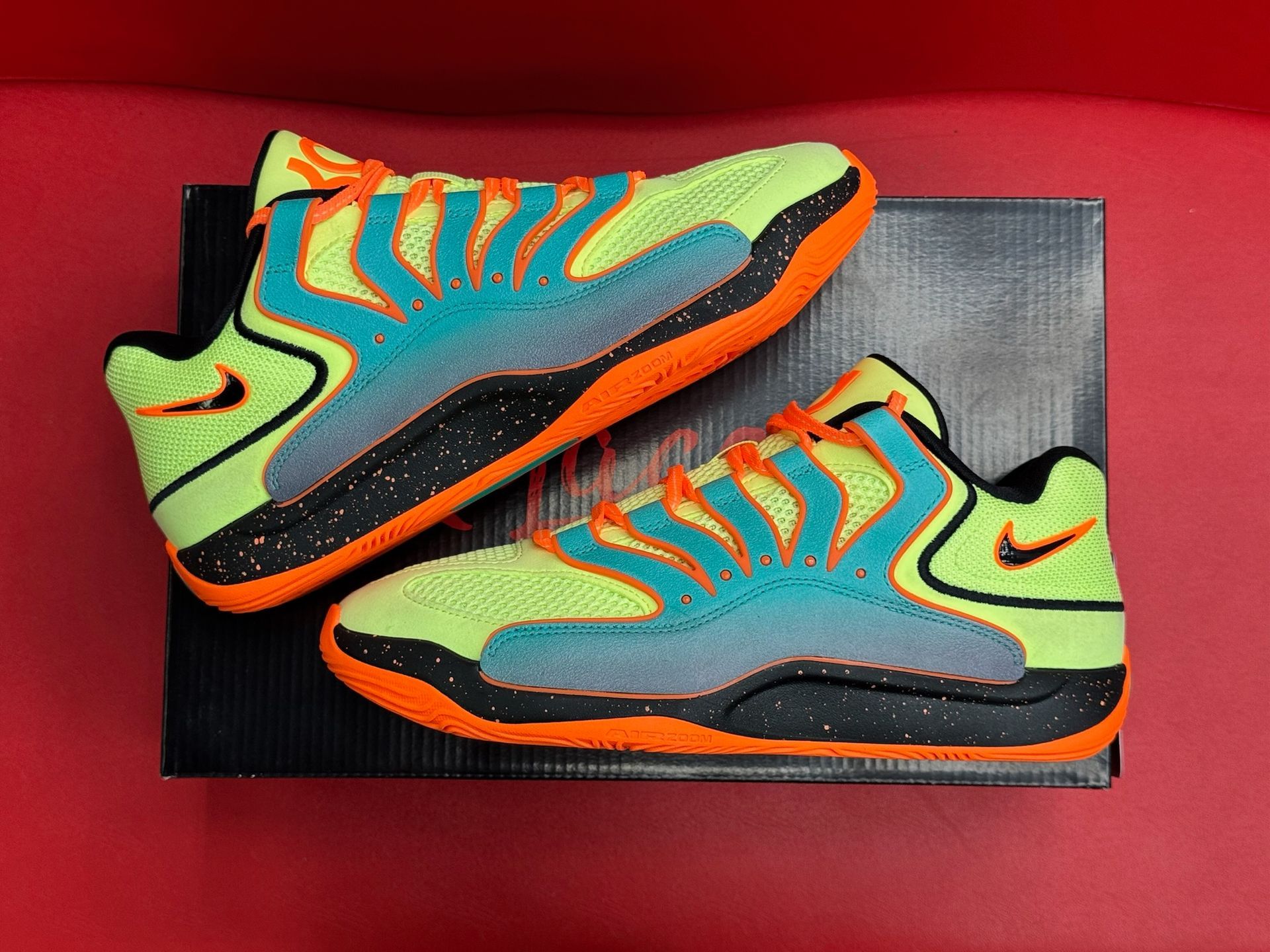9M Nike KD 18 Clear Jade Liquid Lime