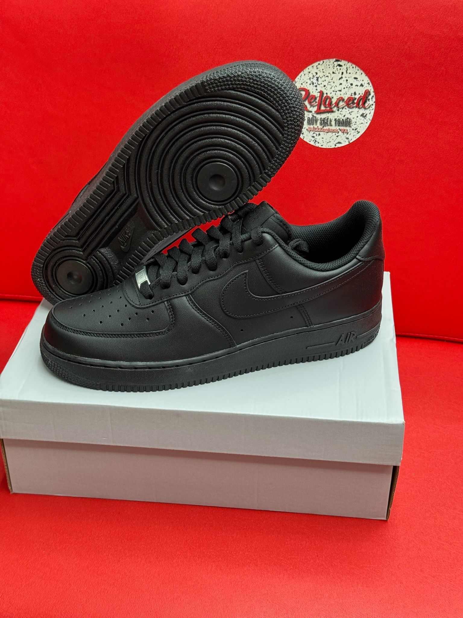 10.5M Nike Air Force 1 Low Triple Black