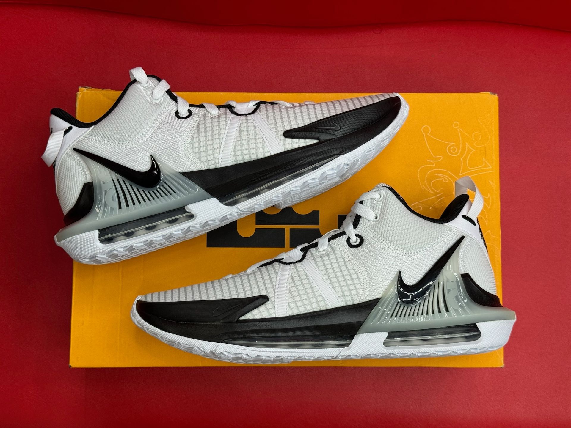 9.5M Nike LeBron Witness Unite Black