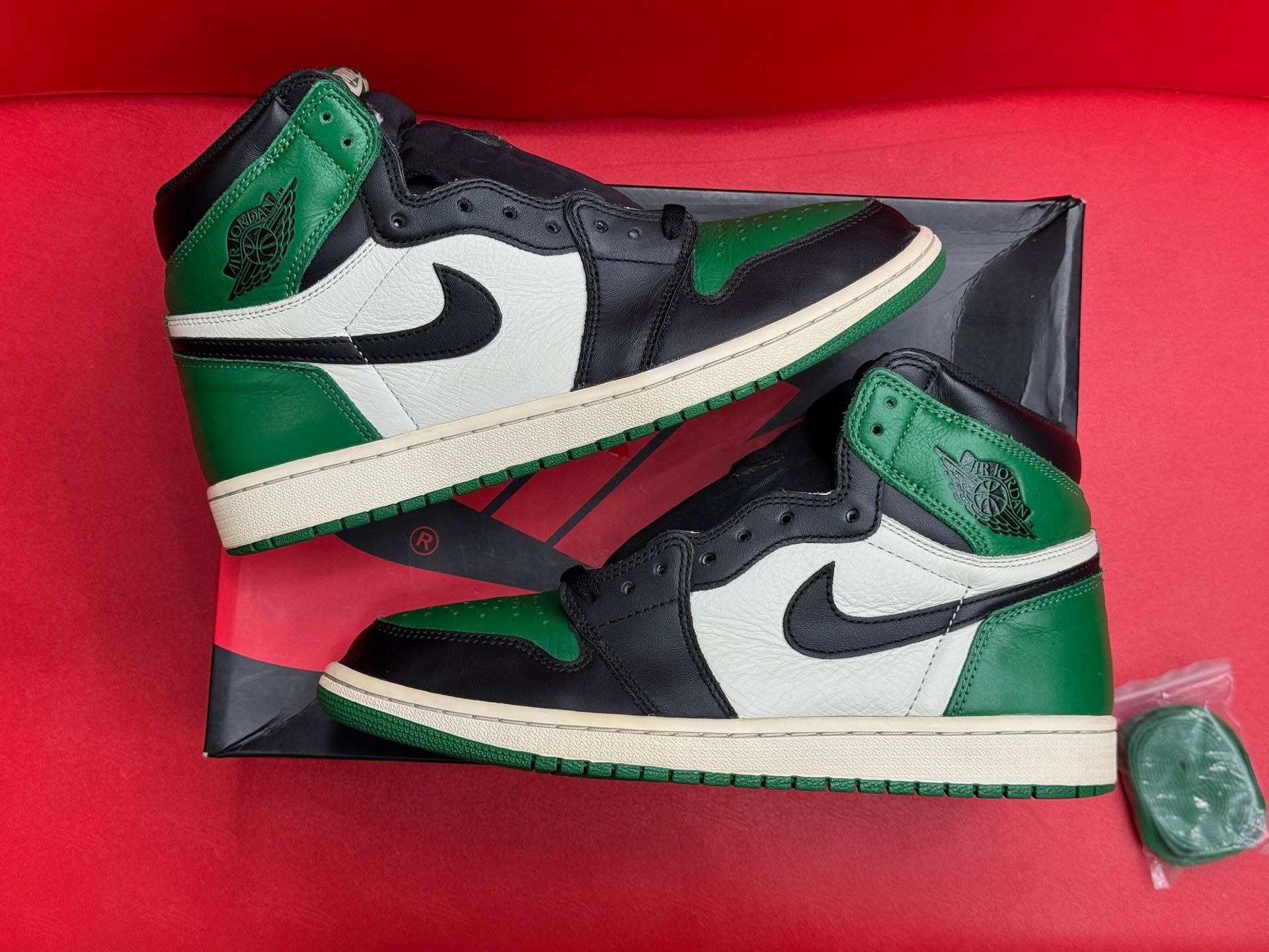 10.5M Jordan 1 High Pine Green