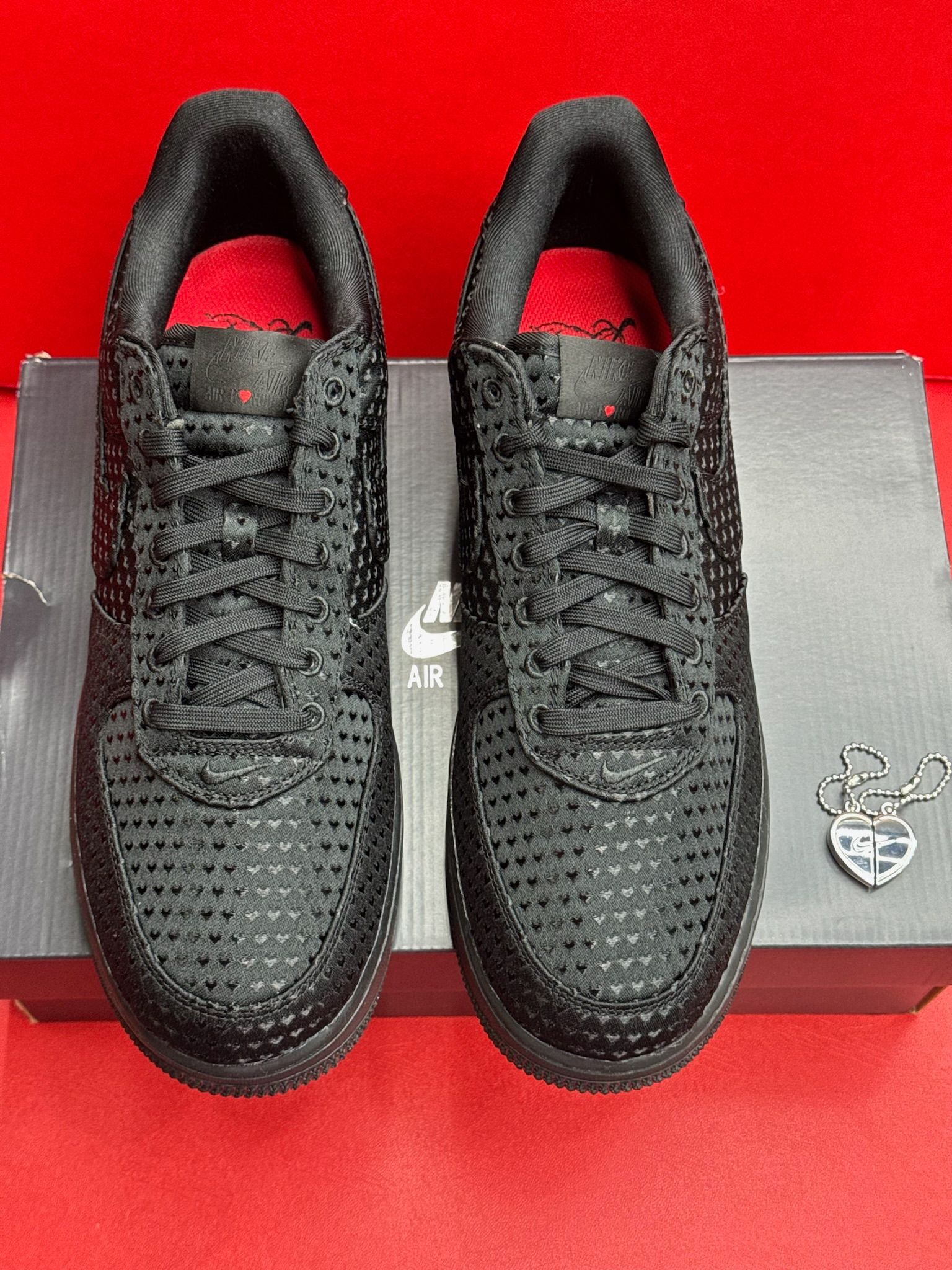 11M Nike Air Force 1 Low Valentine’s Day Black (2026)