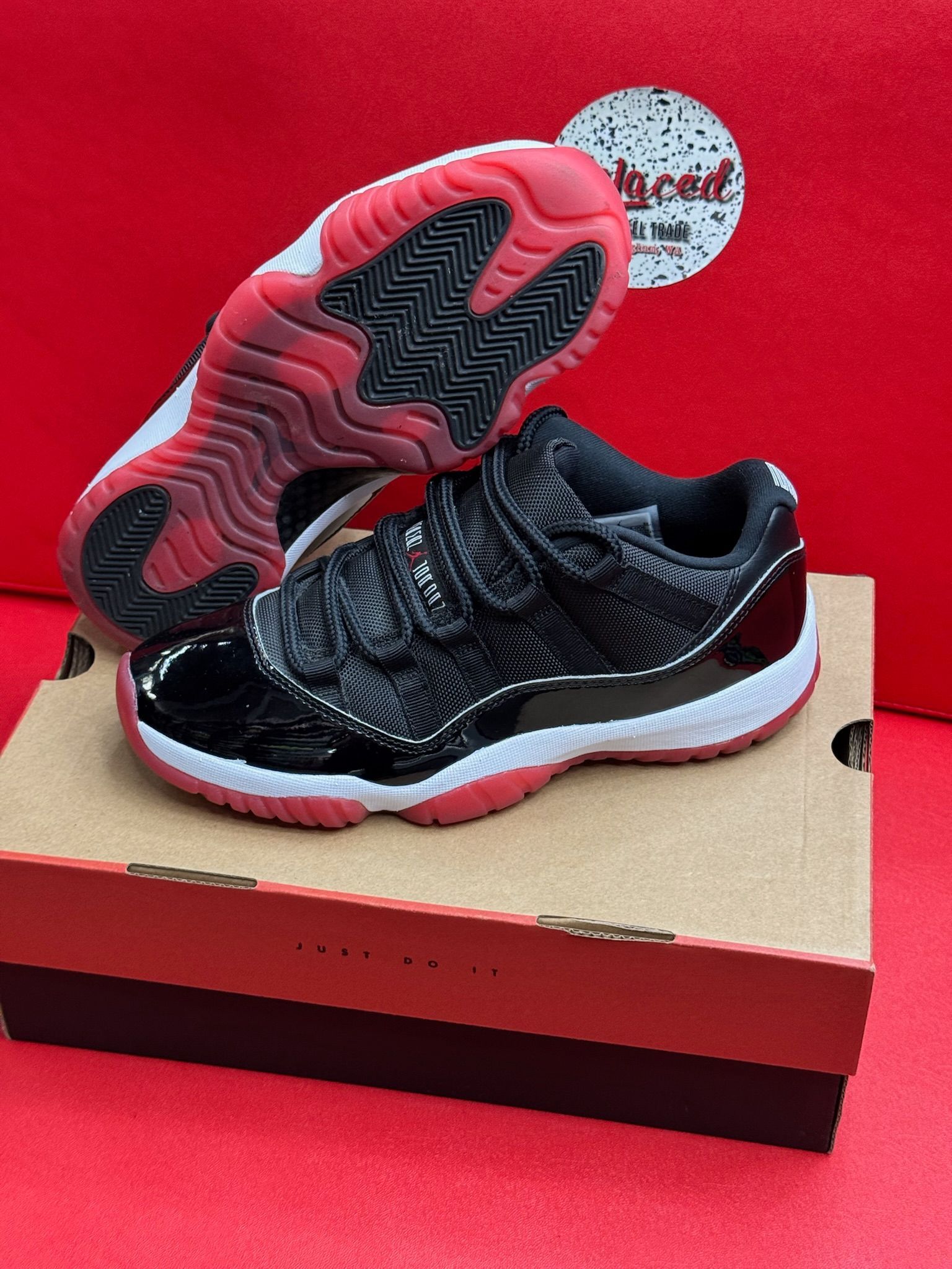 8M Jordan 11 Retro Low Bred (2025)