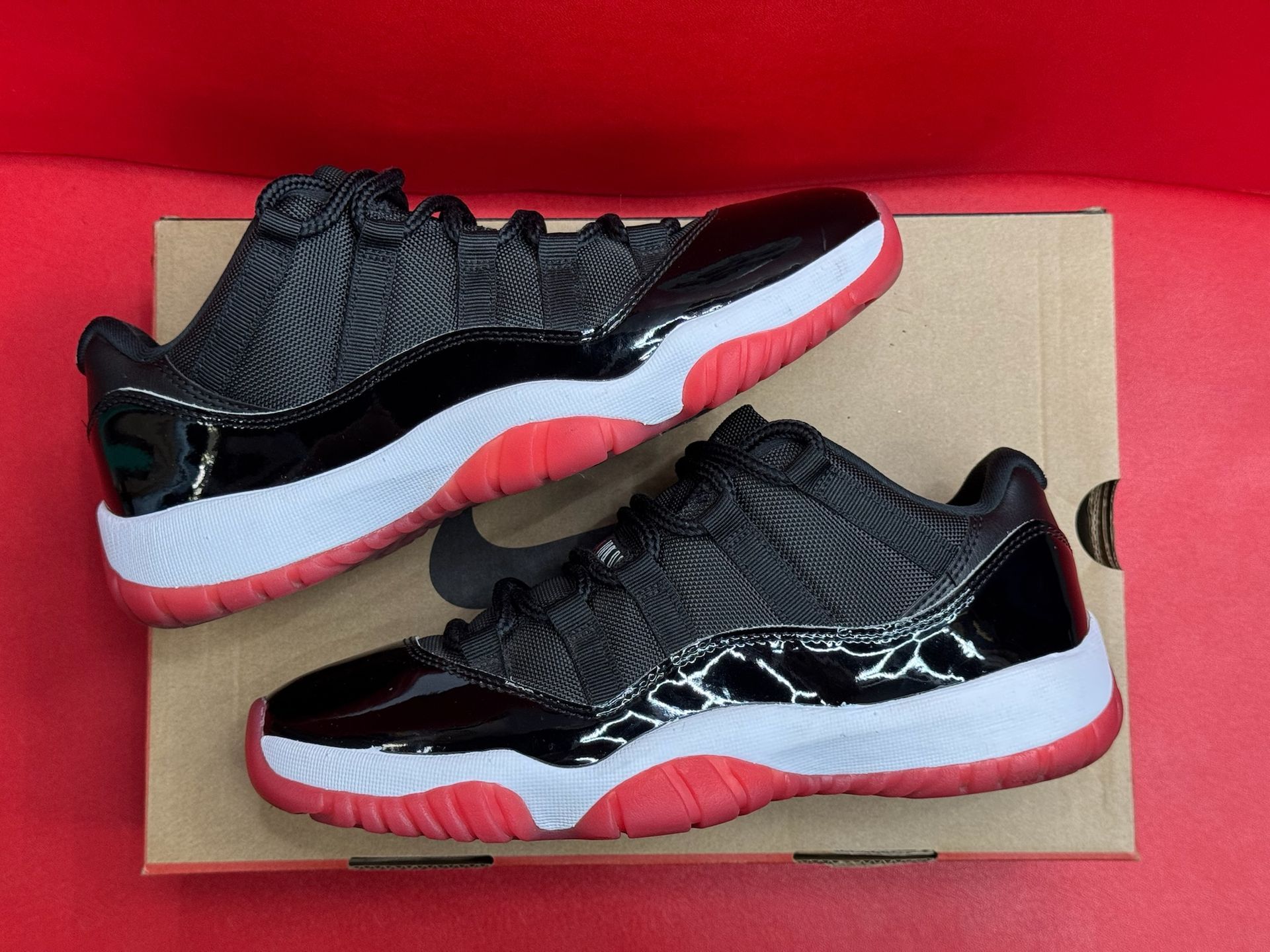 8M Jordan 11 Retro Low Bred (2025)