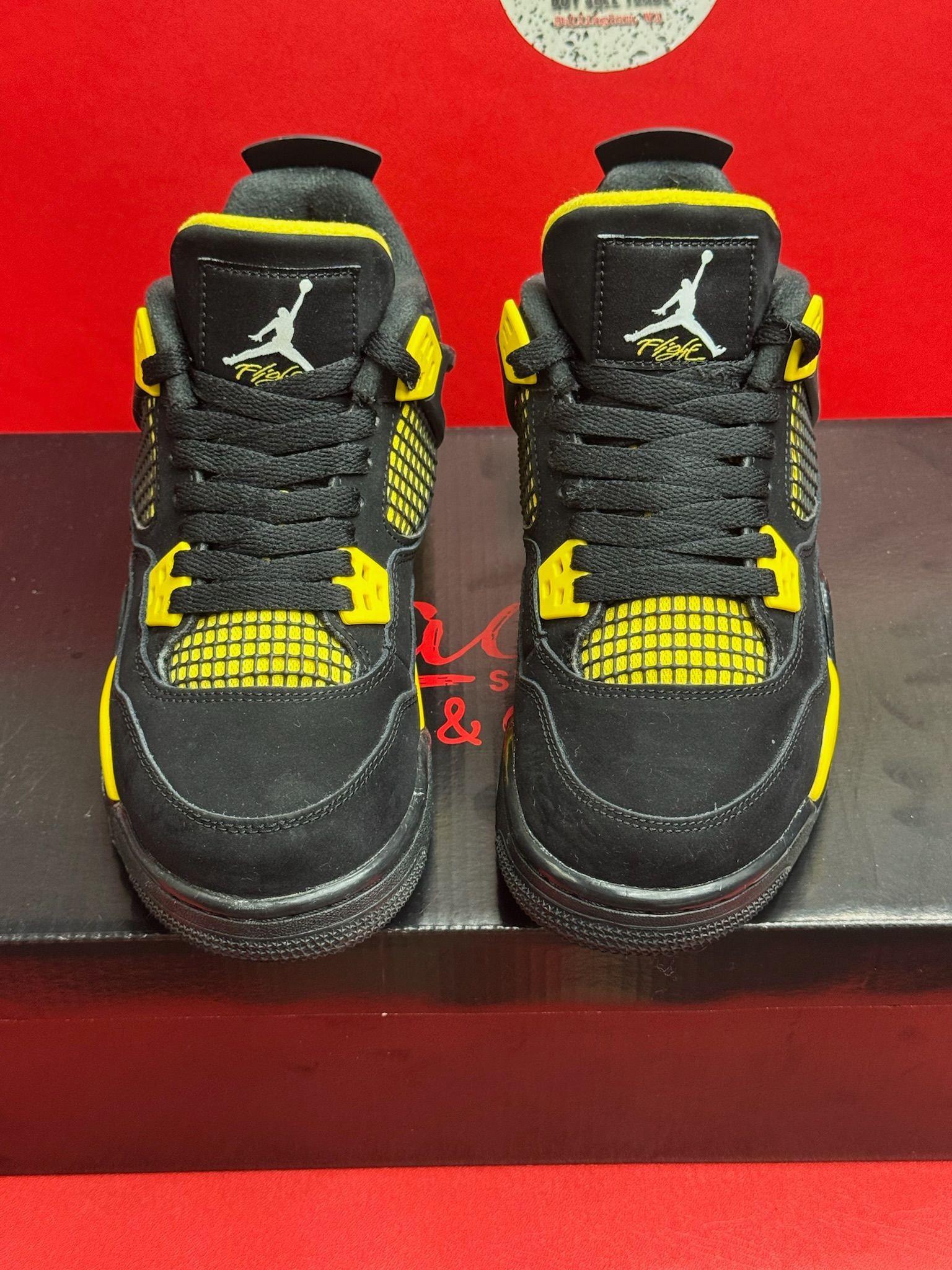 5.5Y Jordan 4 Retro Thunder (2023) (GS)
