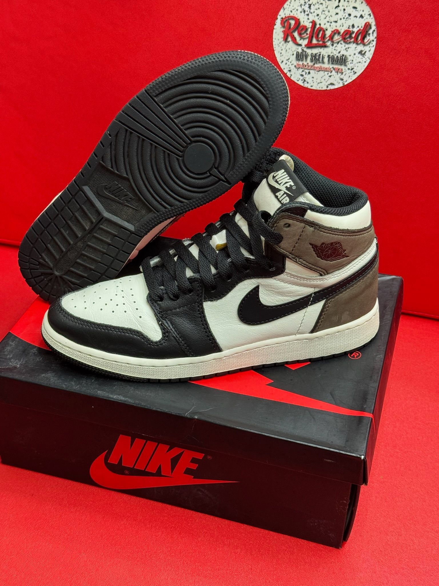 5.5Y Jordan 1 Retro High Dark Mocha (GS)