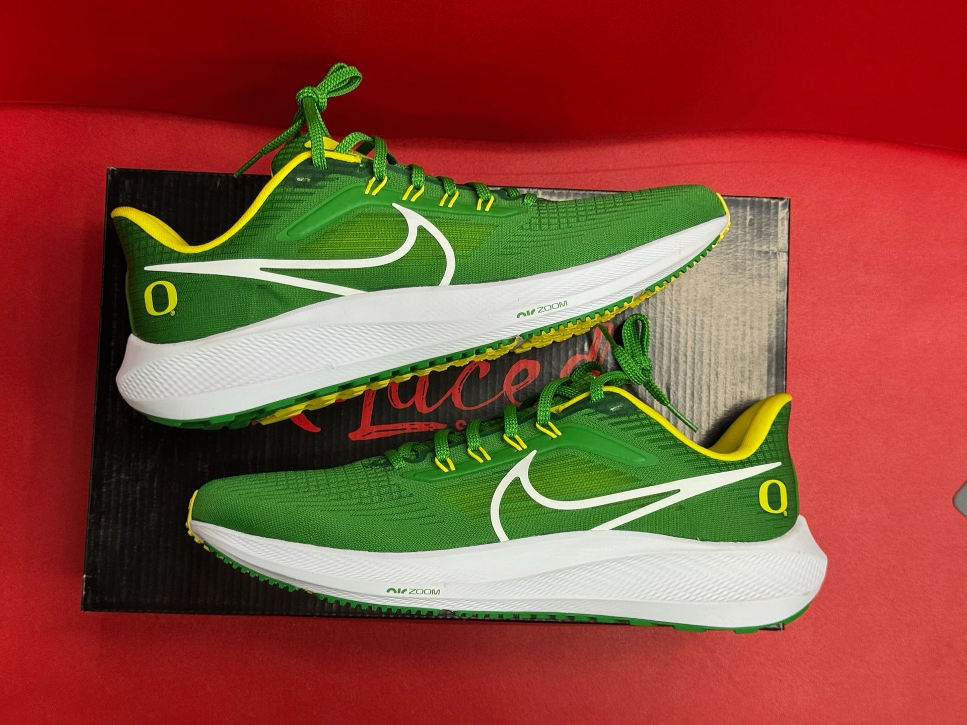 11M Air Zoom Pegasus Oregon