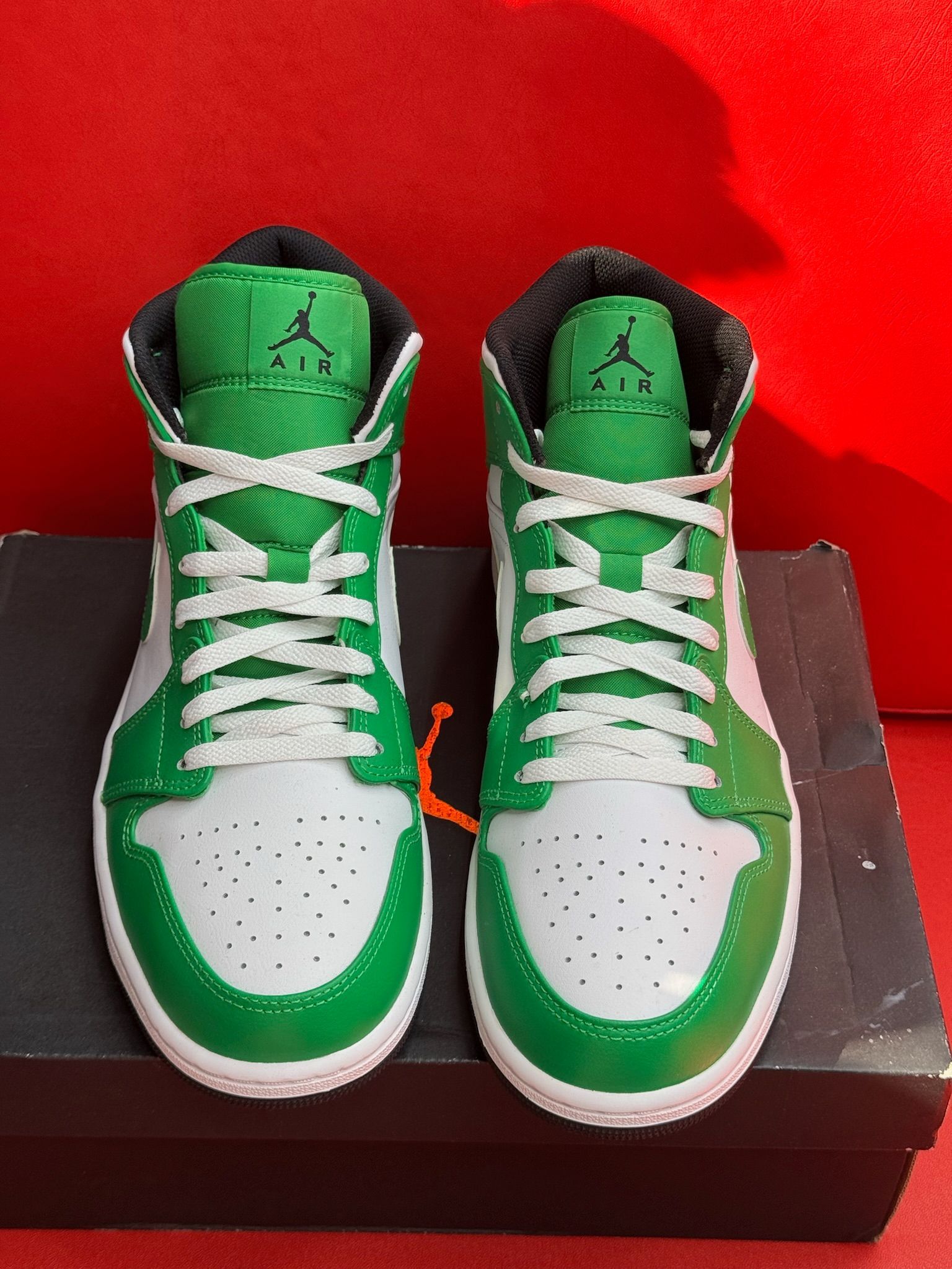 11M Jordan 1 Mid Lucky Green