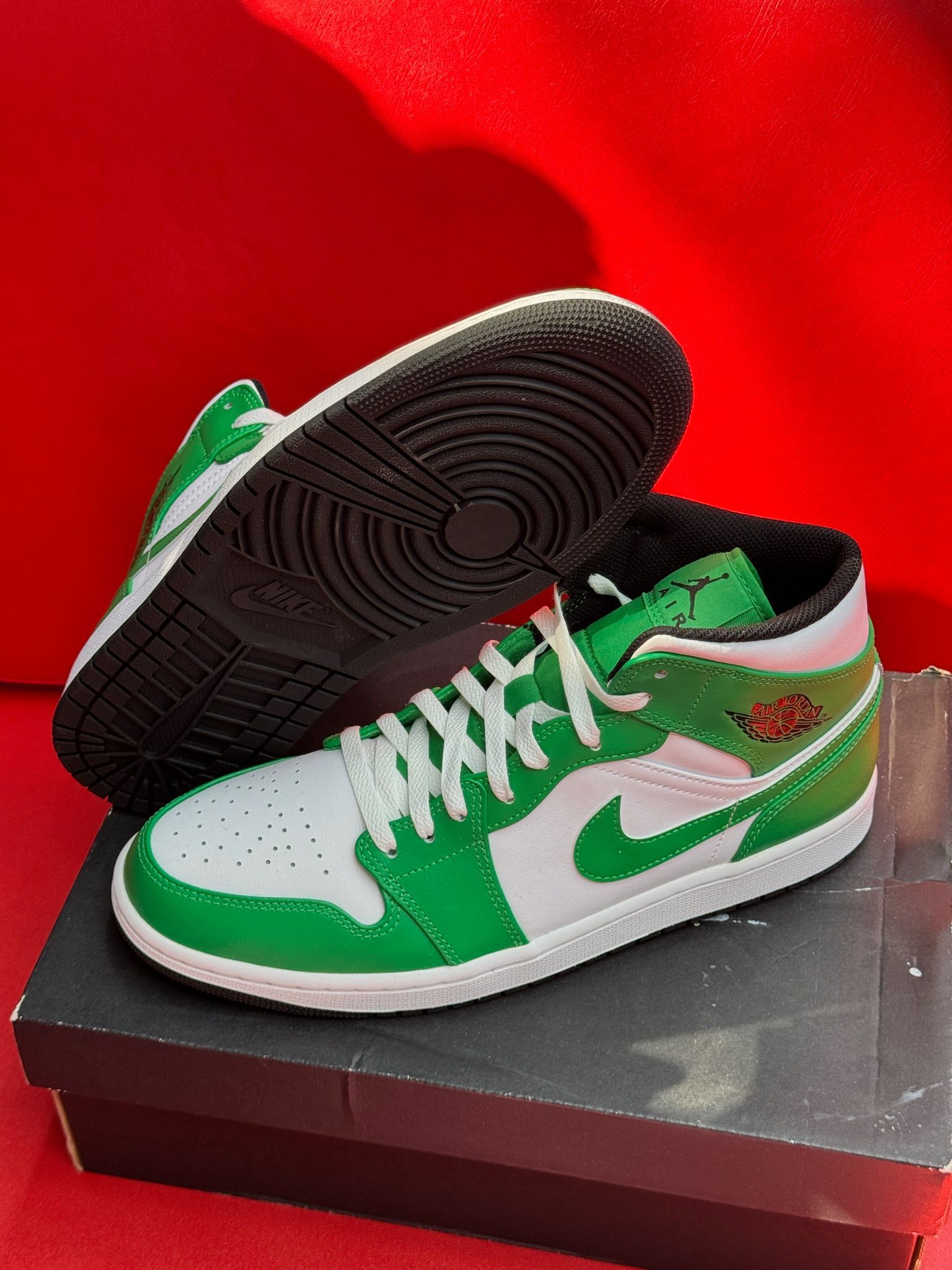 11M Jordan 1 Mid Lucky Green