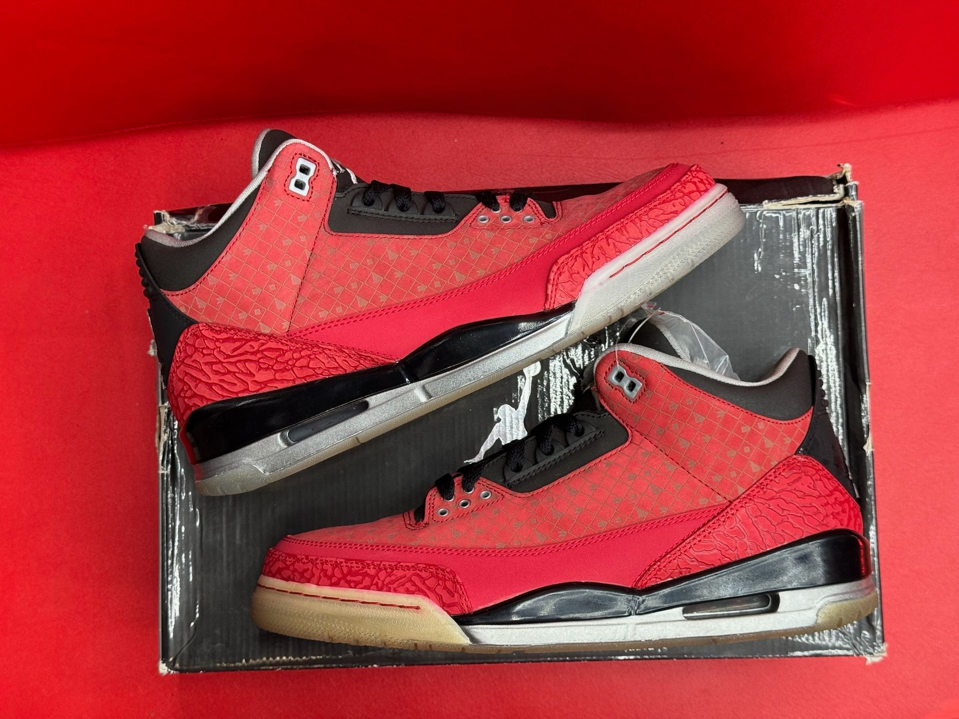 11M Jordan 3 Doernbecher