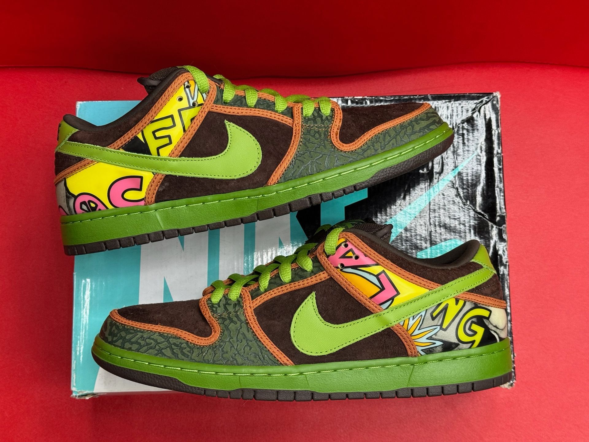 10M Nike SB Dunk Low De La Soul (2015) 2