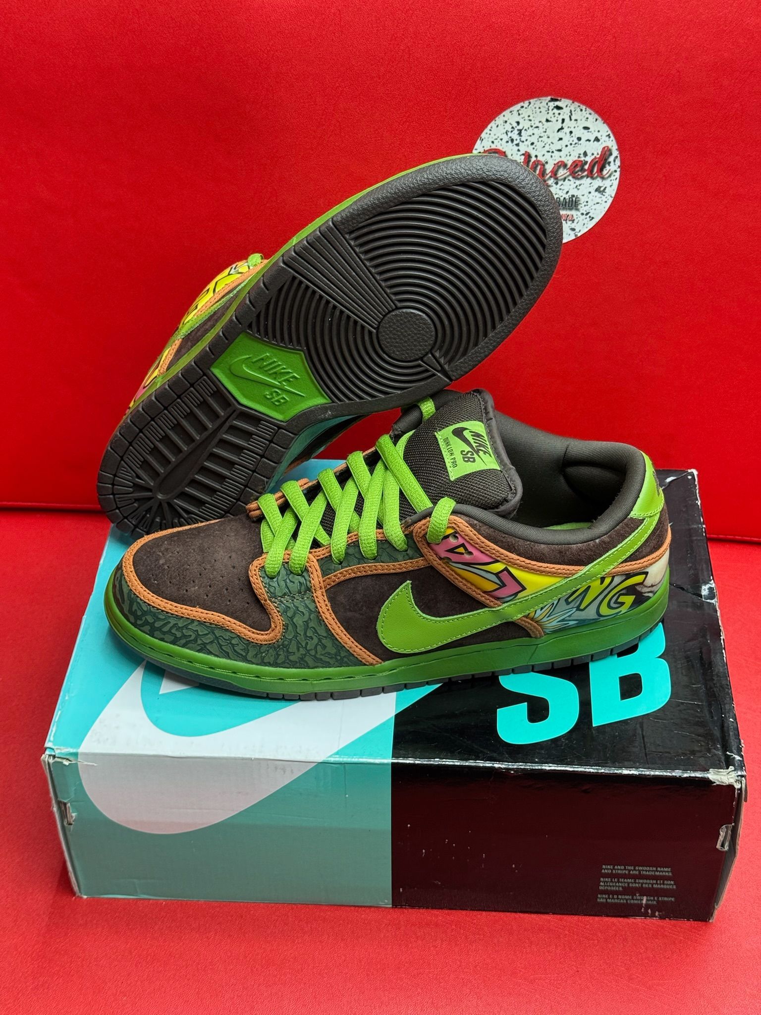 10M Nike SB Dunk Low De La Soul (2015) 2