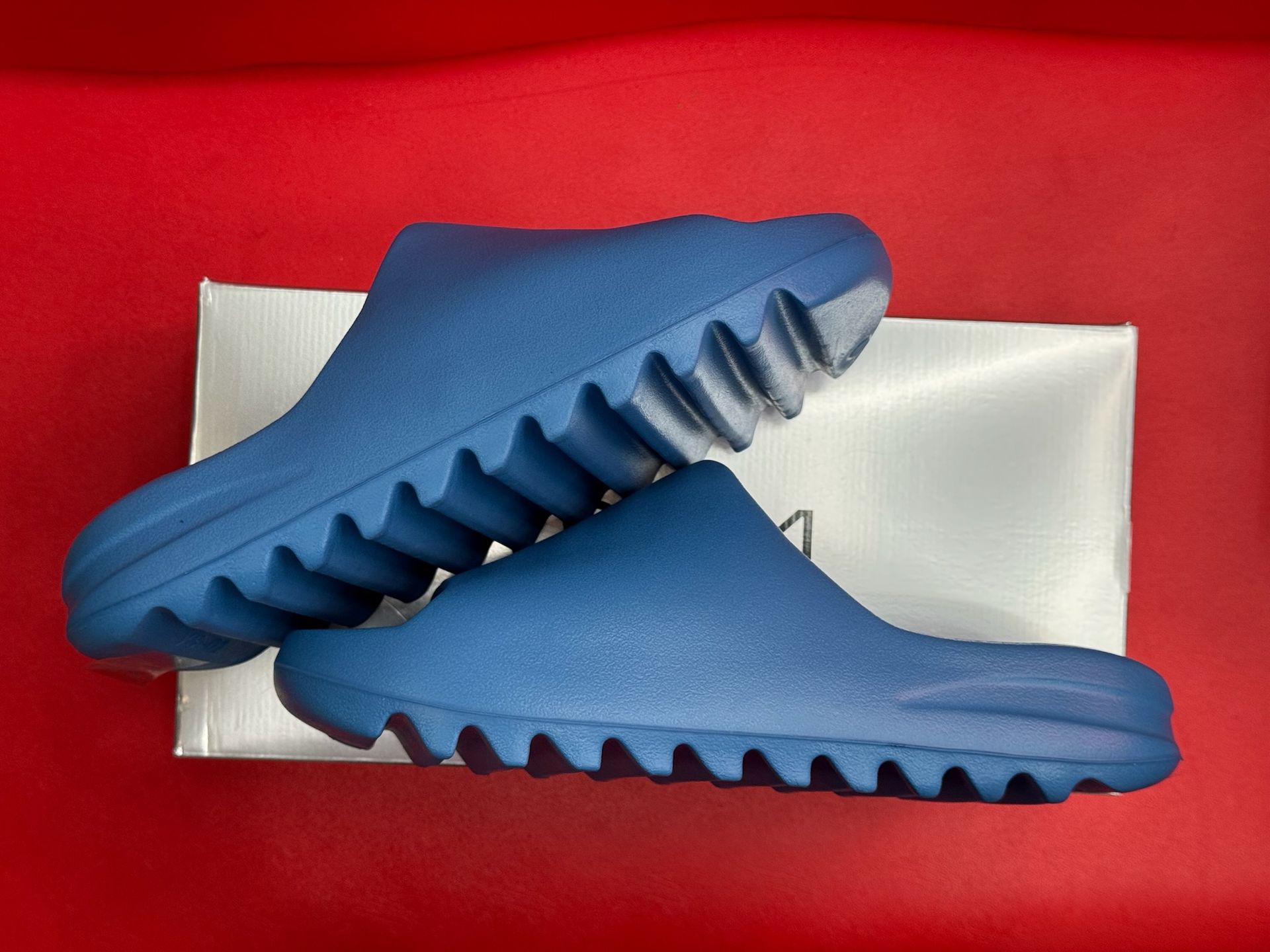9M Yeezy Slides YS-01 Blue