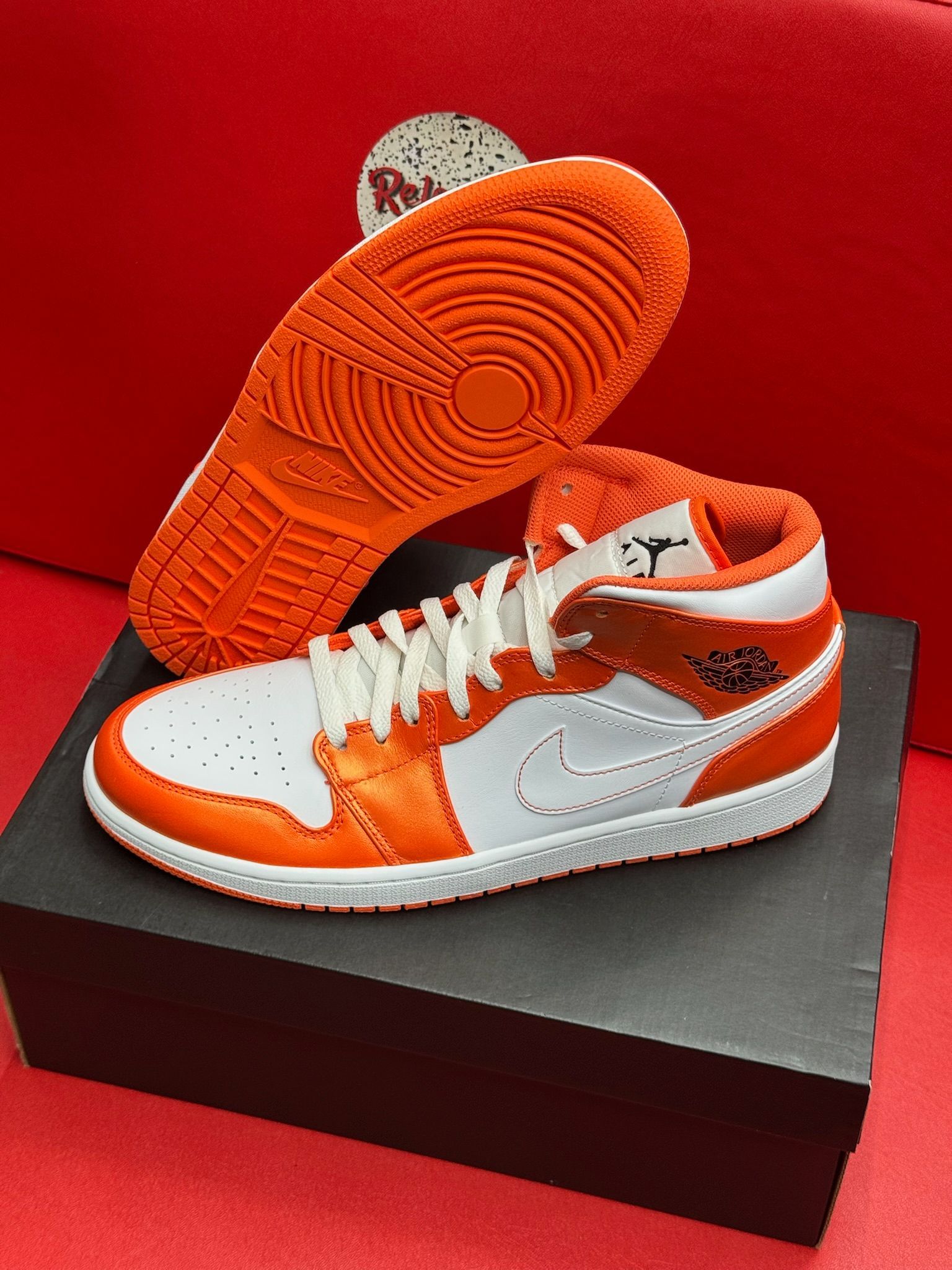 12M Jordan 1 Mid Metallic Orange