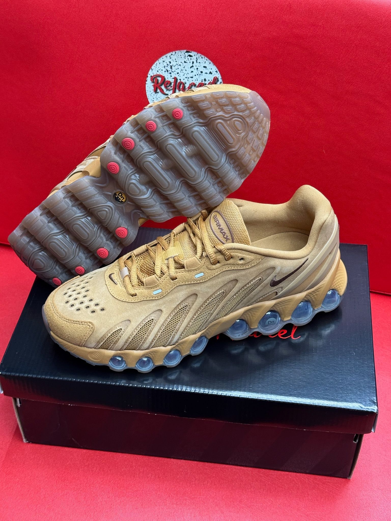10.5M Nike Airmax Dn8 Leather Flax Fauna Brown