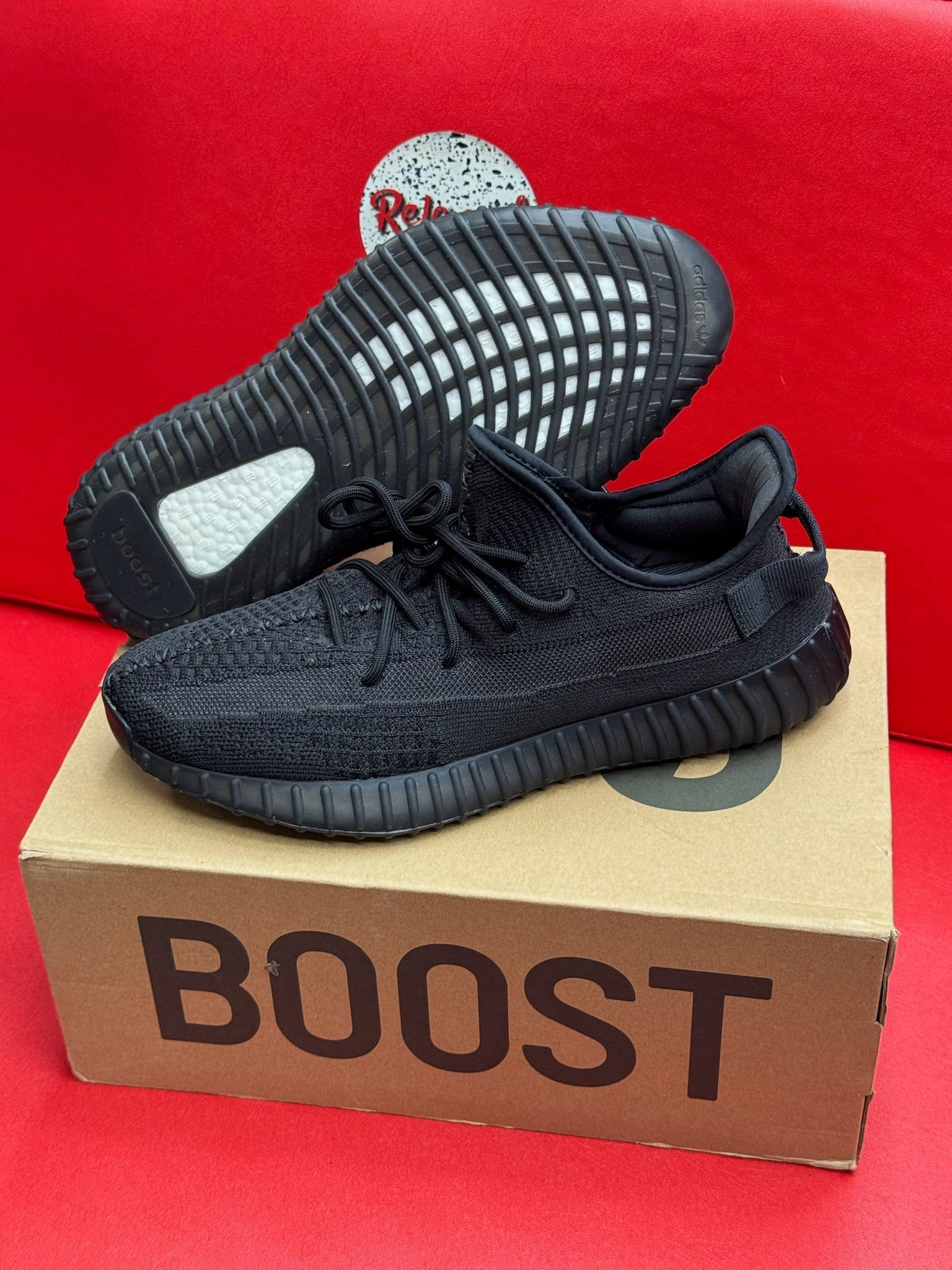 11M Yeezy Boost 350 V2 Onyx